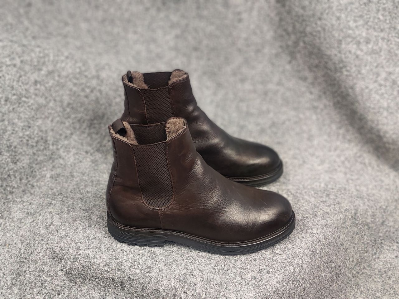 Le Grande Bleu (L.G.B.) St. Moritz Design leather fur chelsea Ankle Pull On Boots Size US 10 / IT 40 - 6 Thumbnail