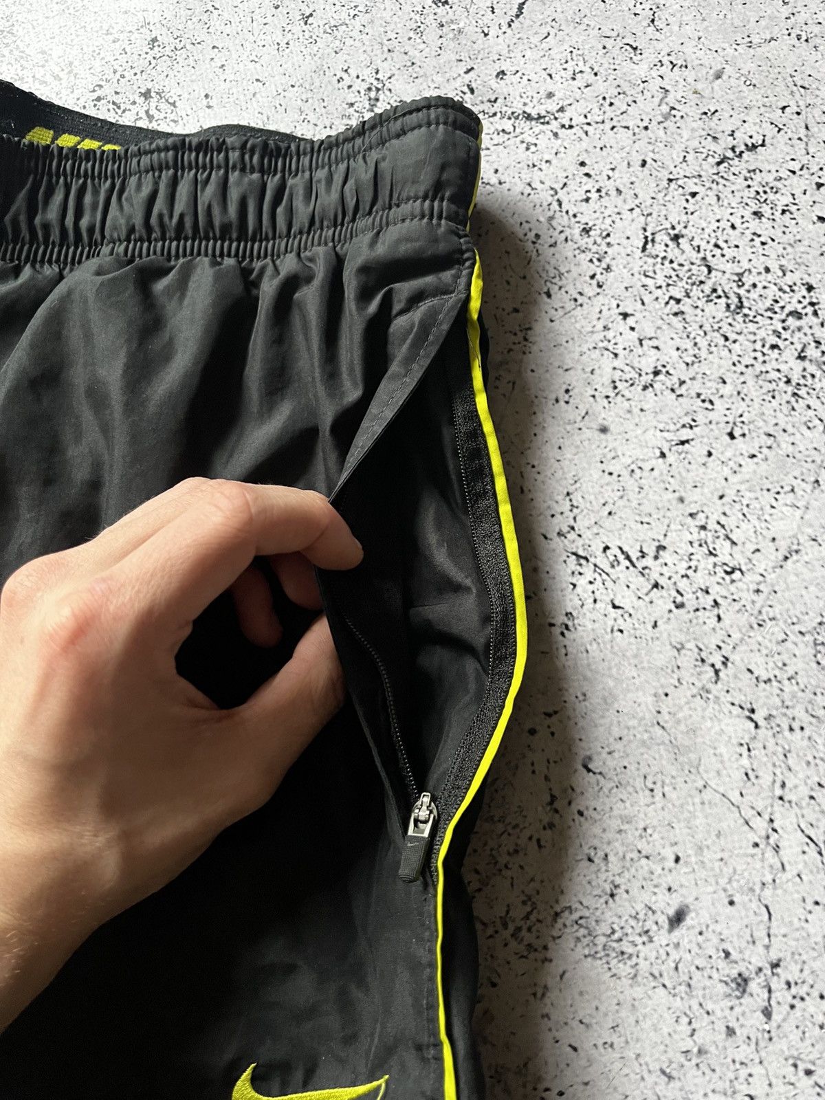 Nike Vintage Nike Nylon Drill Track Pants Mini Swoosh Y2K USA Size US 34 / EU 50 - 6 Thumbnail