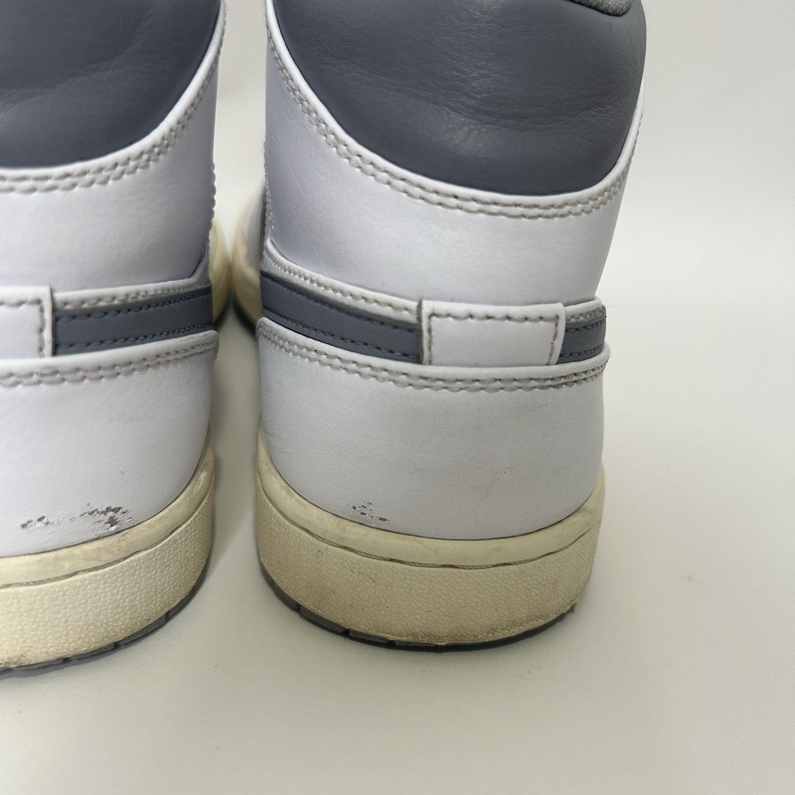 Jordan Brand Nike Air Jordan 1 Mid Retro “Neutral Grey White” 554724-135 Size US 9.5 / EU 42-43 - 5 Thumbnail