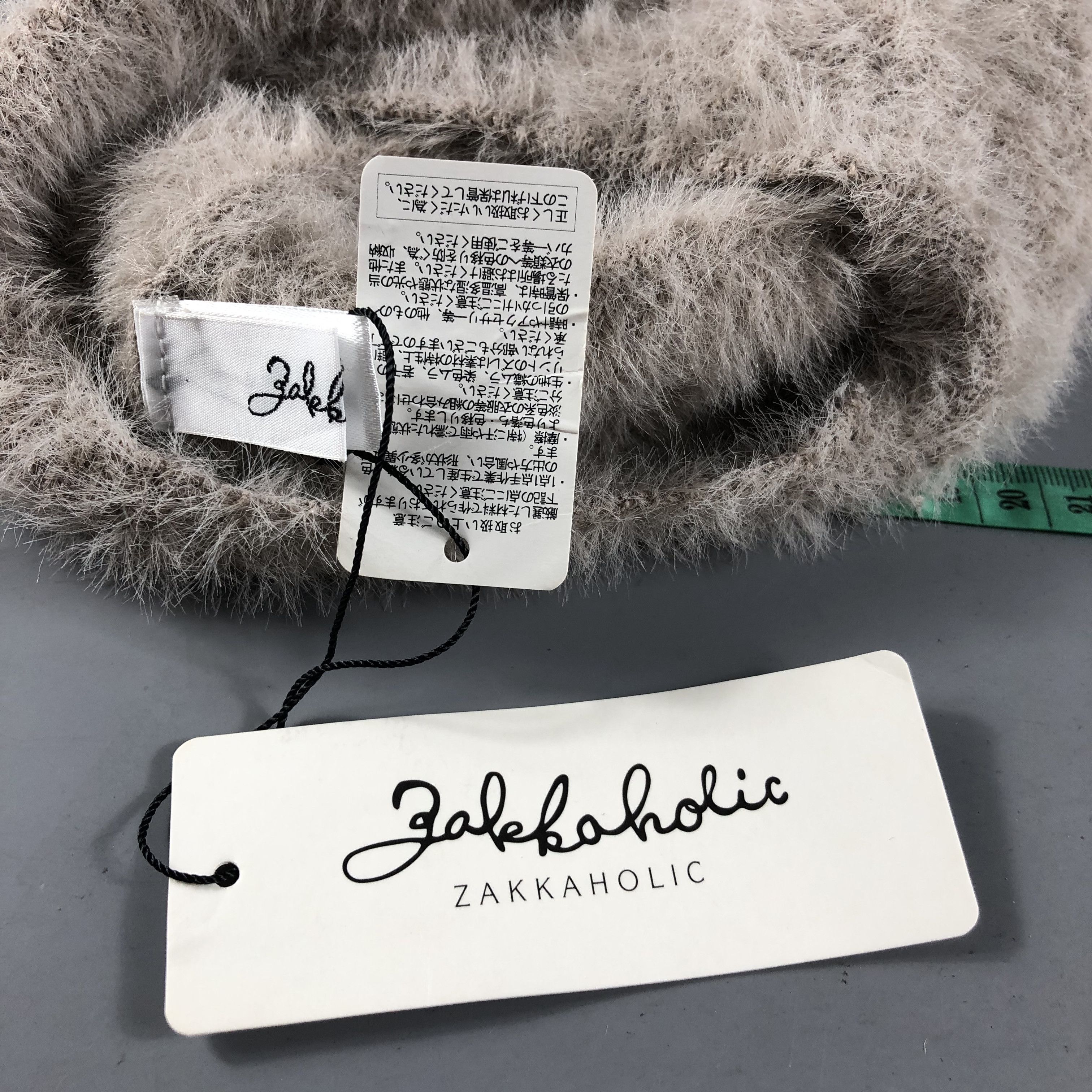 Vintage Zakkaholic Faux Fur Shaggy Beanie Hat Winter Hat B582 Size ONE SIZE - 4 Thumbnail