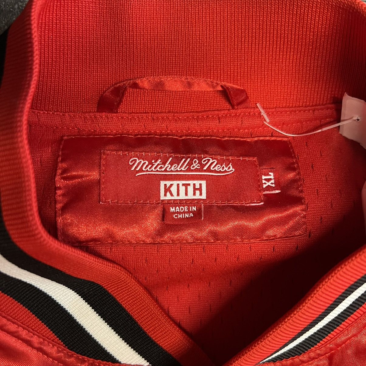 Kith × Mitchell & Ness Kith x Mitchell & Ness Satin Warm Up Jacket Miami Size US XL / EU 56 / 4 - 12 Thumbnail
