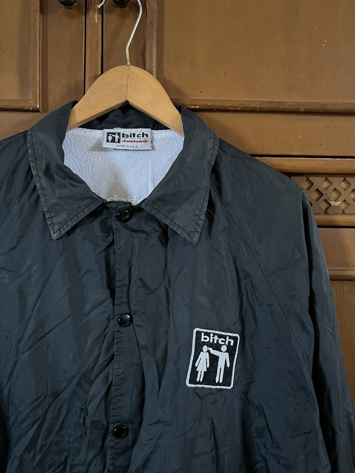 ジャケット・アウター 90s Bitch skateboards nylon coach jacket Vintage BITCH Skateboards Nylon Coach Jacket