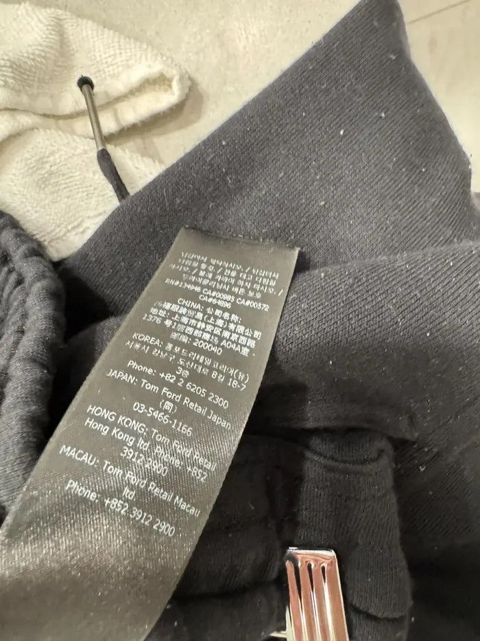 Tom Ford CC000020 Sweatpants & Joggers in Black Size US 32 / EU 48 - 4 Thumbnail
