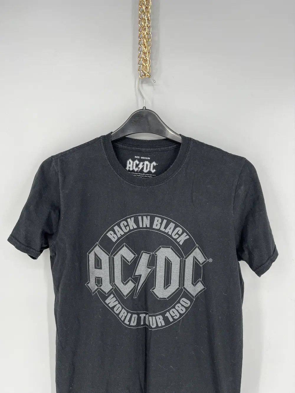Band Tees × Vintage Vintage Y2K ACDC "Back in Black" T-Shirt Rock Band Size XL Size US XL / EU 56 / 4 - 4 Thumbnail
