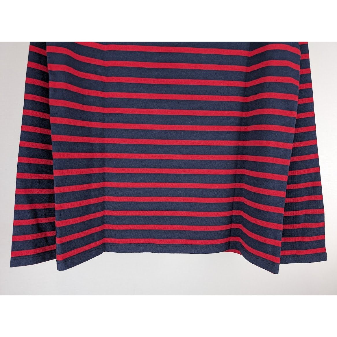 Alexander McQueen o1rshd1 Stripe Long Sleeve Velvet Skull Logo T-Shirt Size US S / EU 44-46 / 1 - 14 Thumbnail