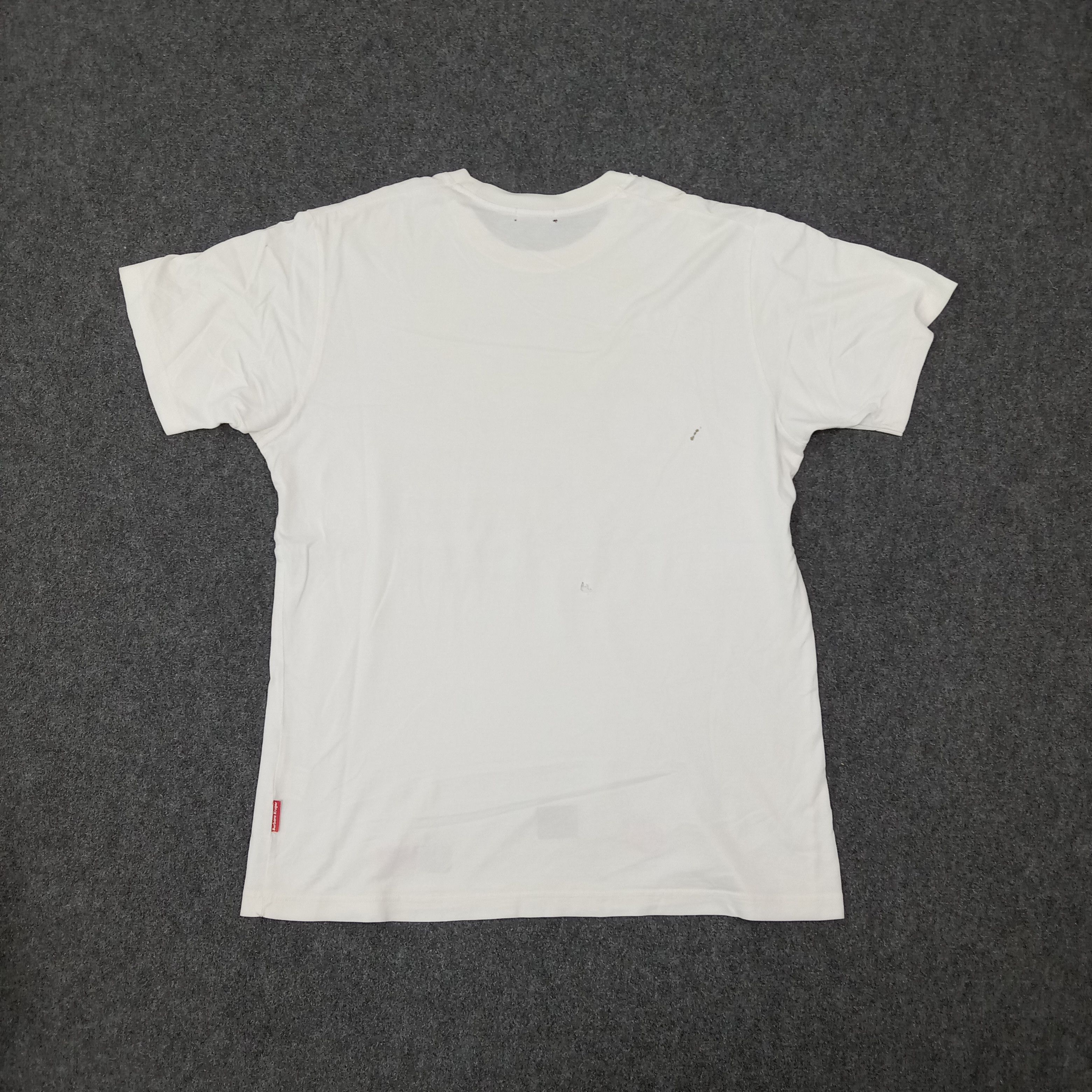 Barbara Kruger Barbara Kruger Japanese Streetwear Tshirt C267N17 Size US XL / EU 56 / 4 - 4 Thumbnail