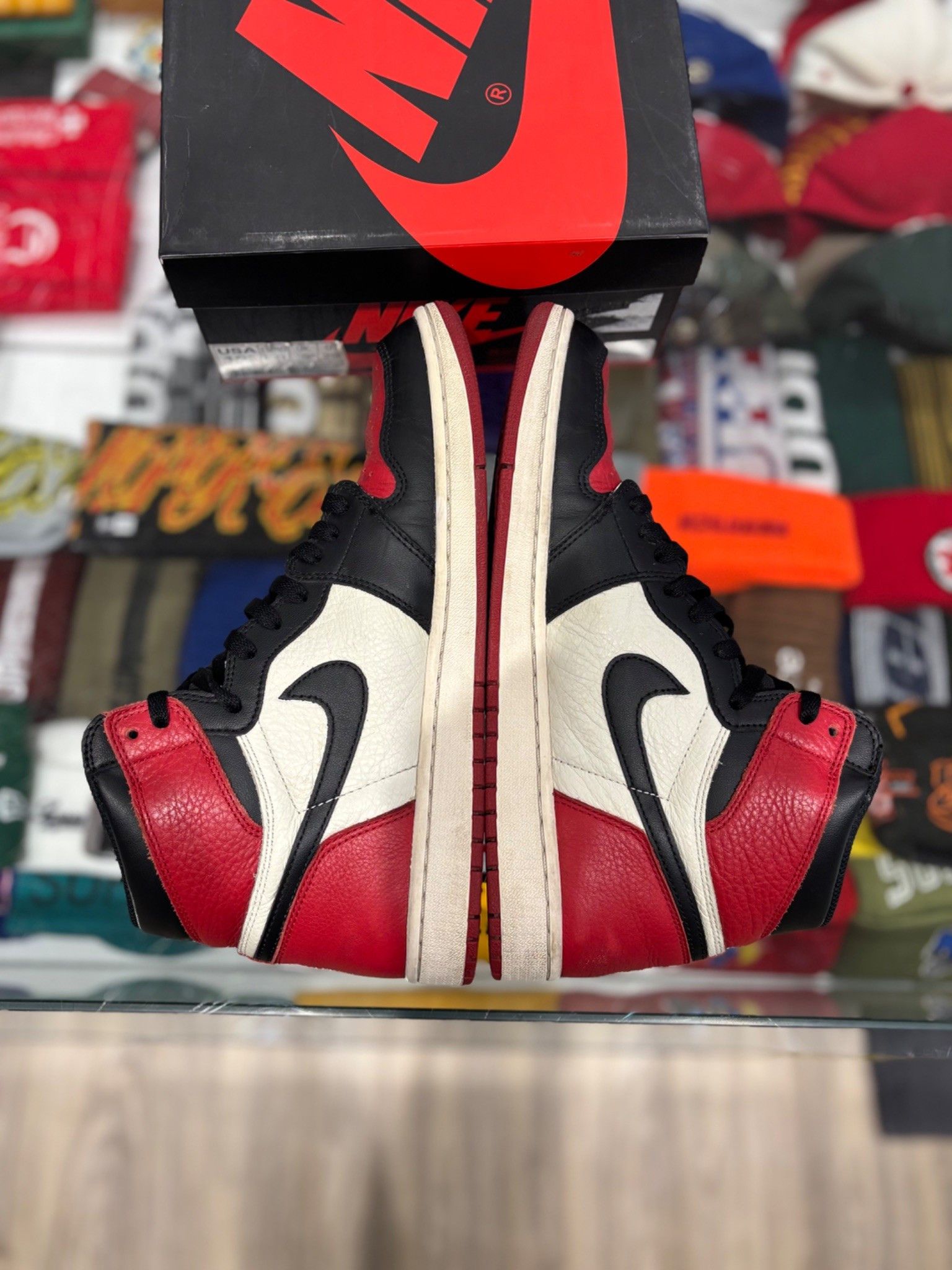Jordan Brand Jordan 1 High Bred Toe Size US 10.5 / EU 43-44 - 5 Thumbnail