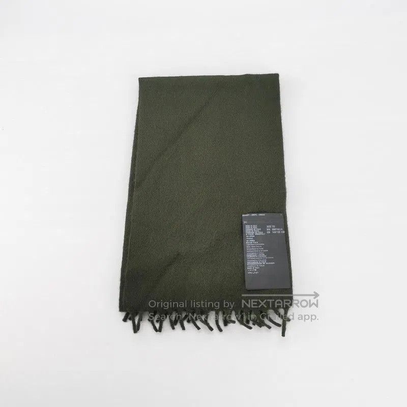 Prada Prada Cashmere Logo Fringe Scarf. Size ONE SIZE - 2 Thumbnail