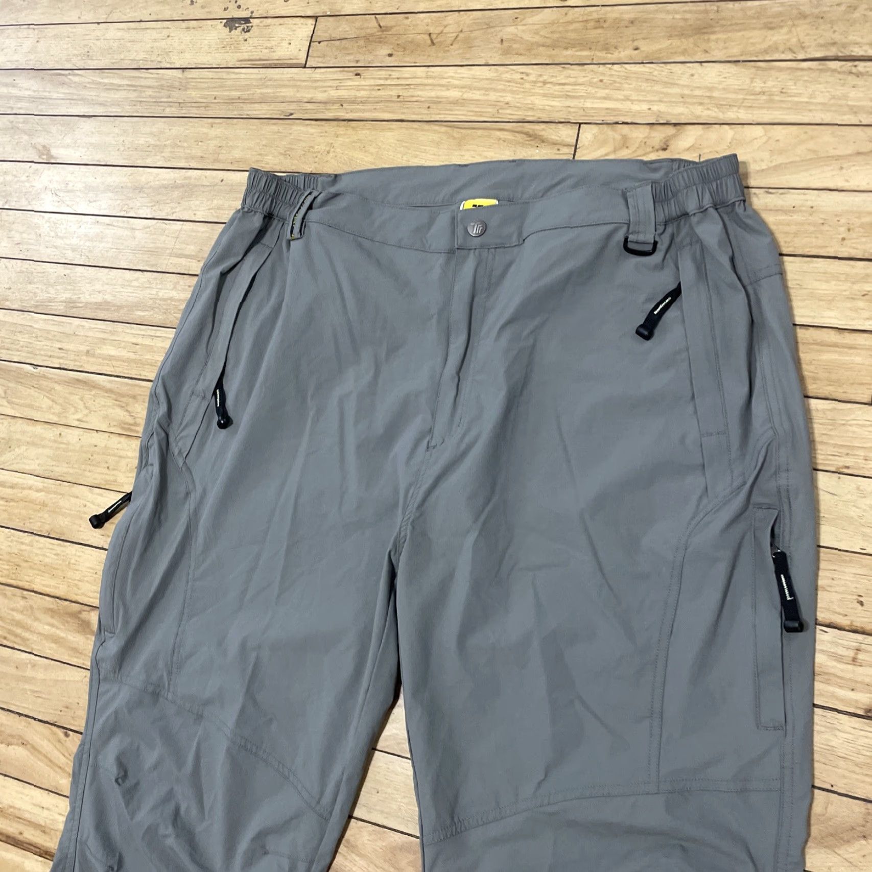 Vintage OutdoorSports Cargo Pants Men 2XL Hiking Straight Taper Pants Gray Athleisure Outdoor 2XL Mens Size US 39 - 4 Thumbnail