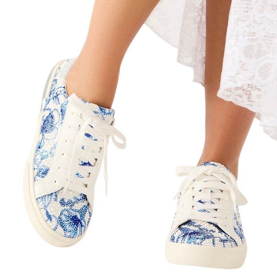 Betsey Johnson BETSEY JOHNSON Damon White Blue Floral Sneaker Size US 11 Size US 11 / IT 41 - 1 Thumbnail