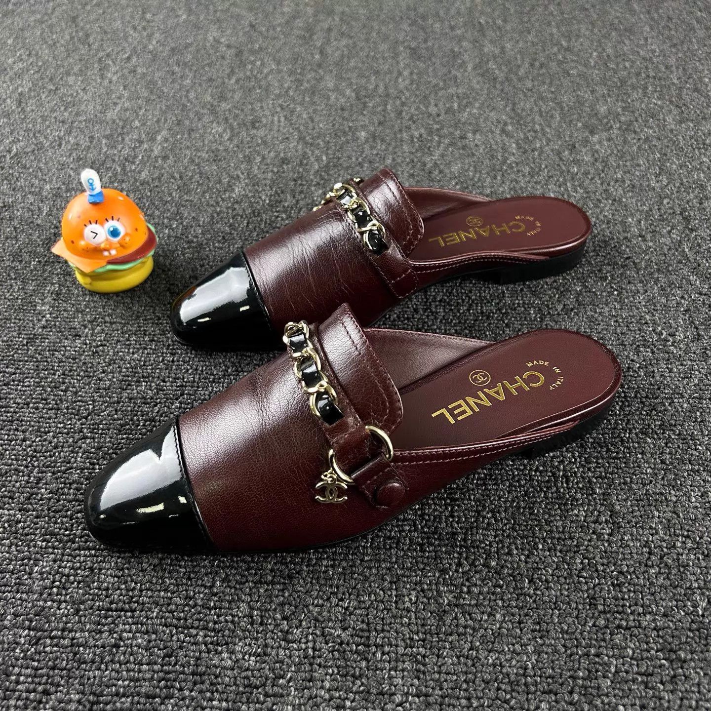 Chanel Chanel Wine Red Leather Chain Mule 36 Size US 5.5 / IT 35.5 - 1 Thumbnail