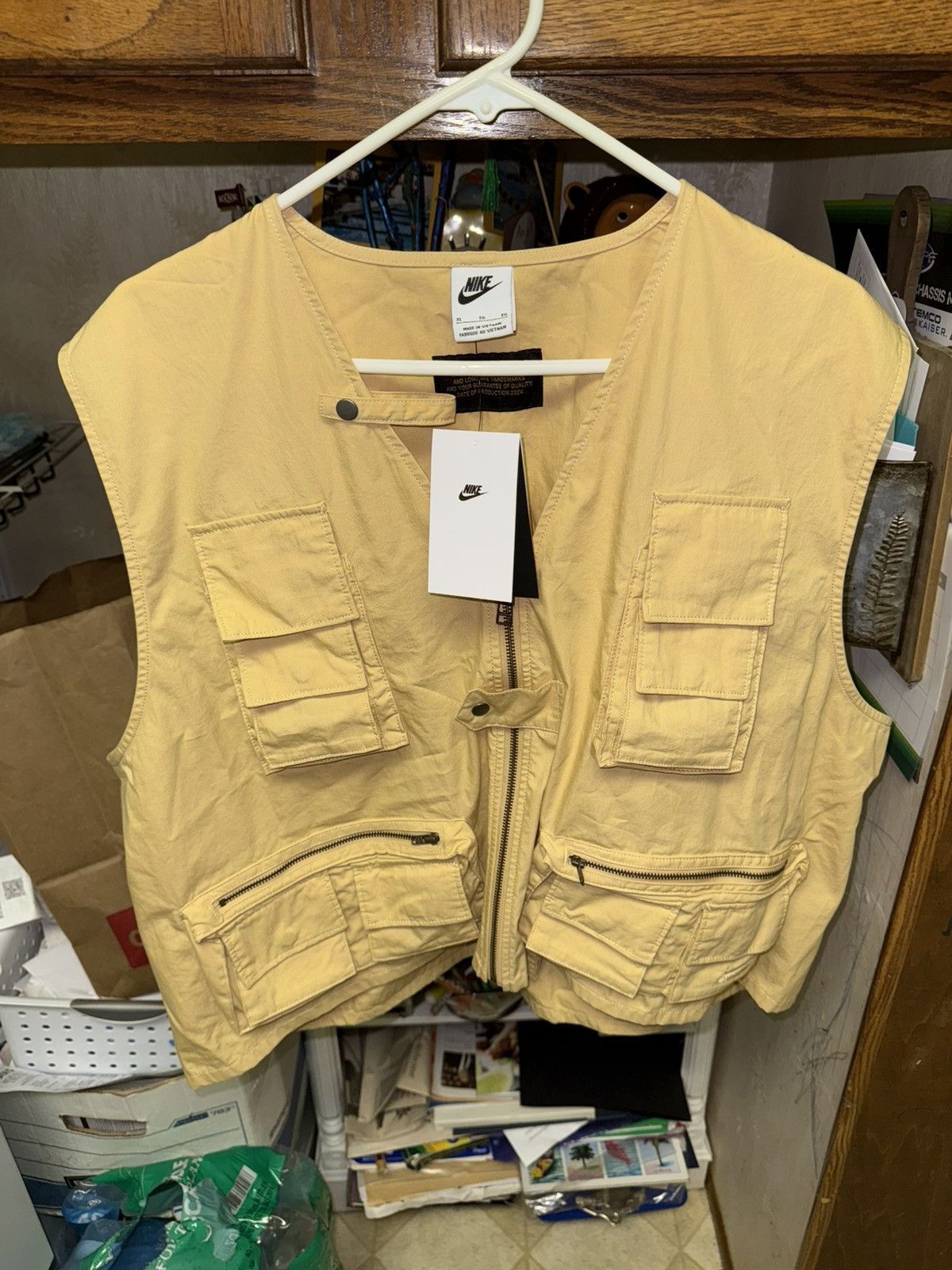 NIKE Life Utility Cargo Vest Beige Sesame Full Zip Loose Fit