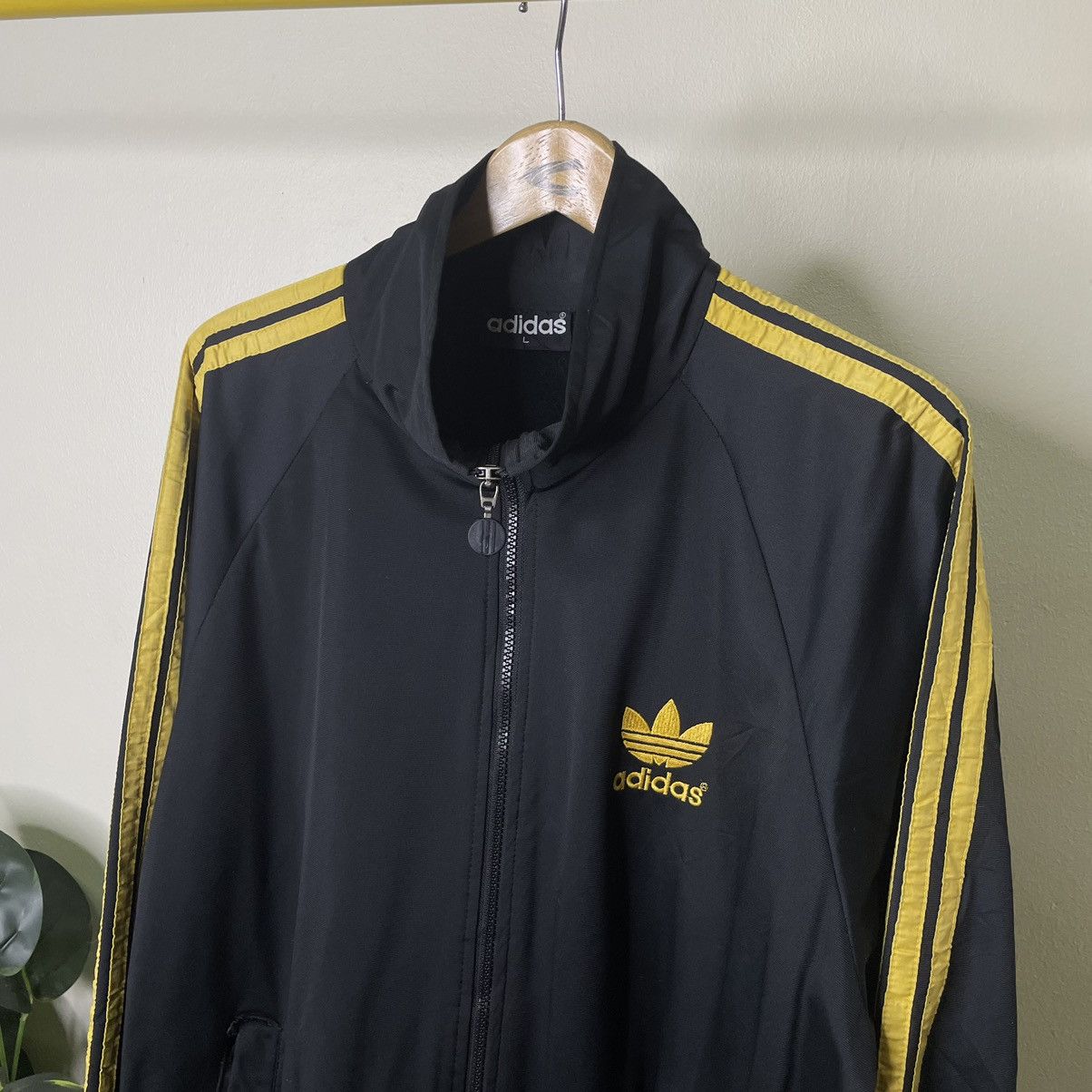 Adidas × Vintage Vintage 1990s Adidas Black Gold Track Jacket Tracktop Size US XL / EU 56 / 4 - 2 Thumbnail