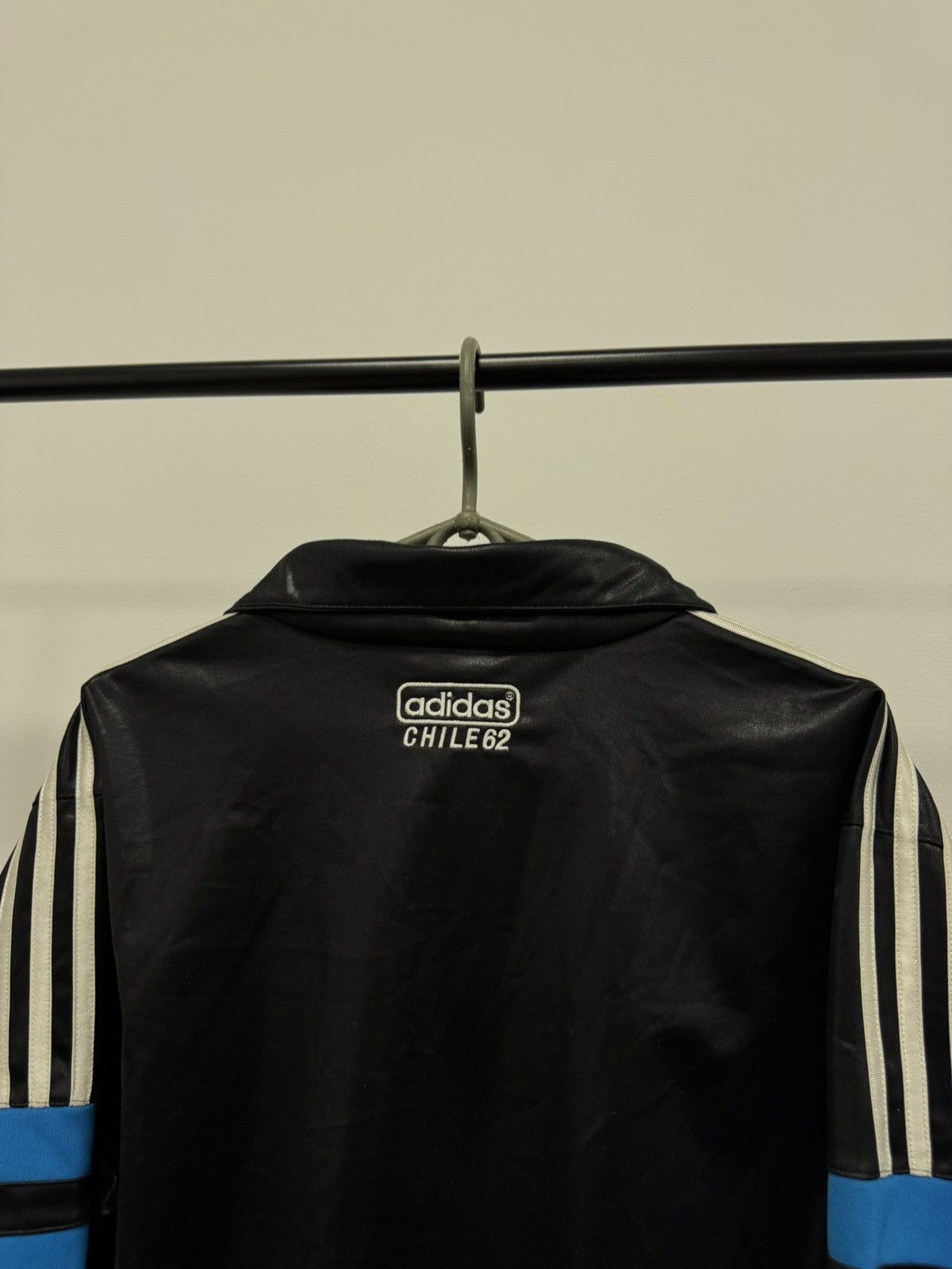 Adidas Vintage Adidas Chile 62 Track Jacket Firebrid Originals Y2K Size US M / EU 48-50 / 2 - 5 Thumbnail