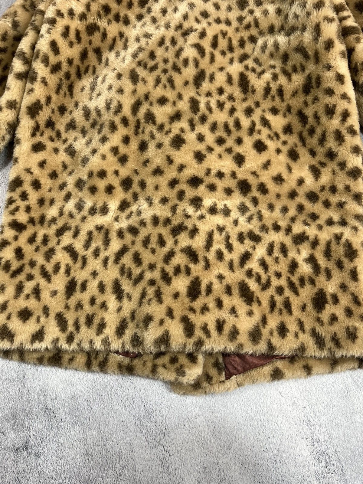Japanese Brand × Vintage Vintage 90s Fur Faux elongated leopard coat jacket Size L / US 10 / IT 46 - 12 Thumbnail