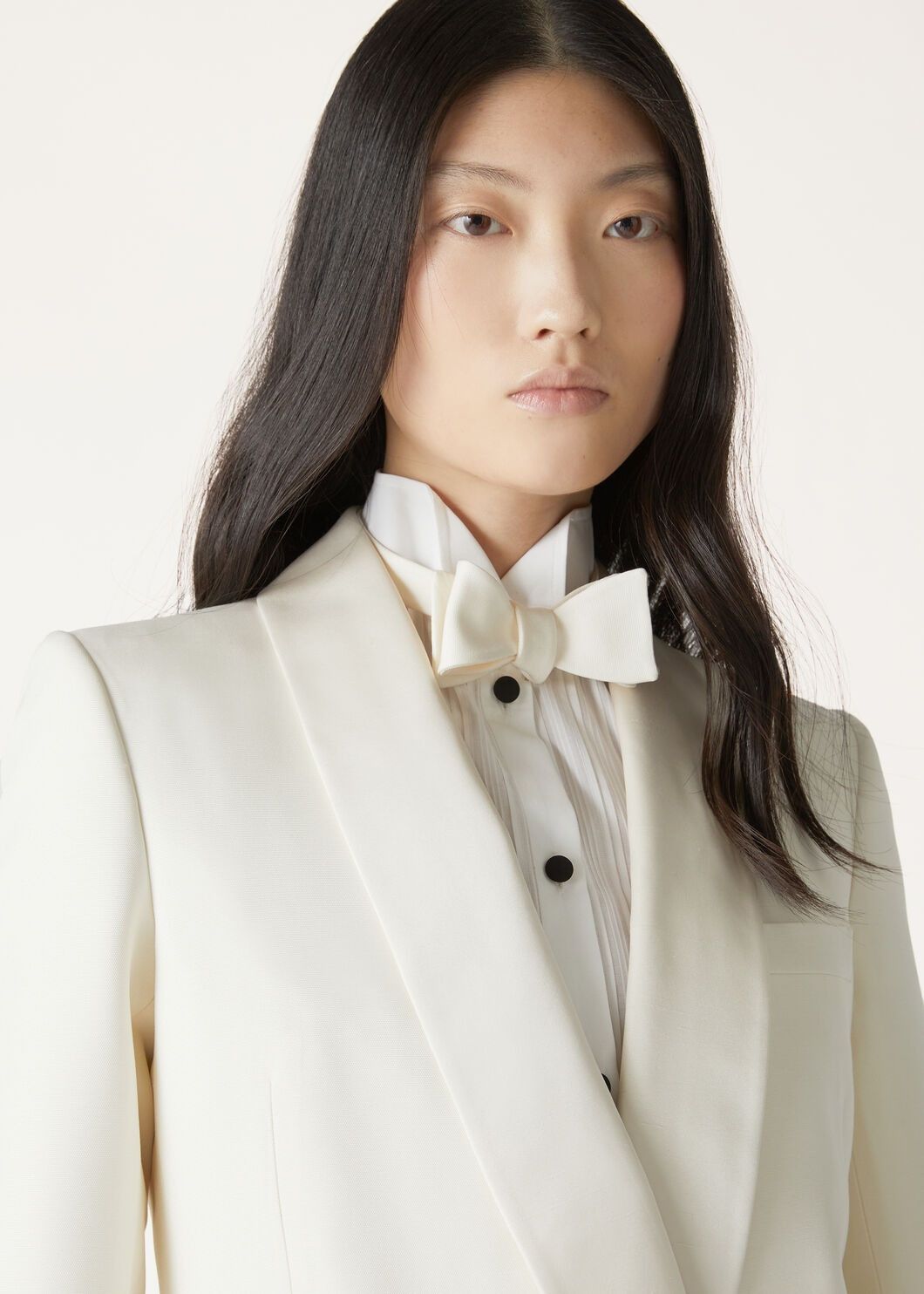 Loro Piana o1w1db10725 FA06184 Size: OS / Papillon Bow Tie in White Size ONE SIZE - 2 Thumbnail