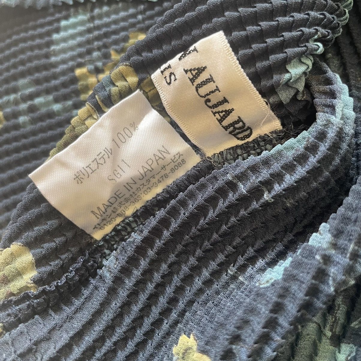 Japanese Brand Vintage Christian Aujard Pleated Tee Shirt Size US M / EU 48-50 / 2 - 4 Thumbnail
