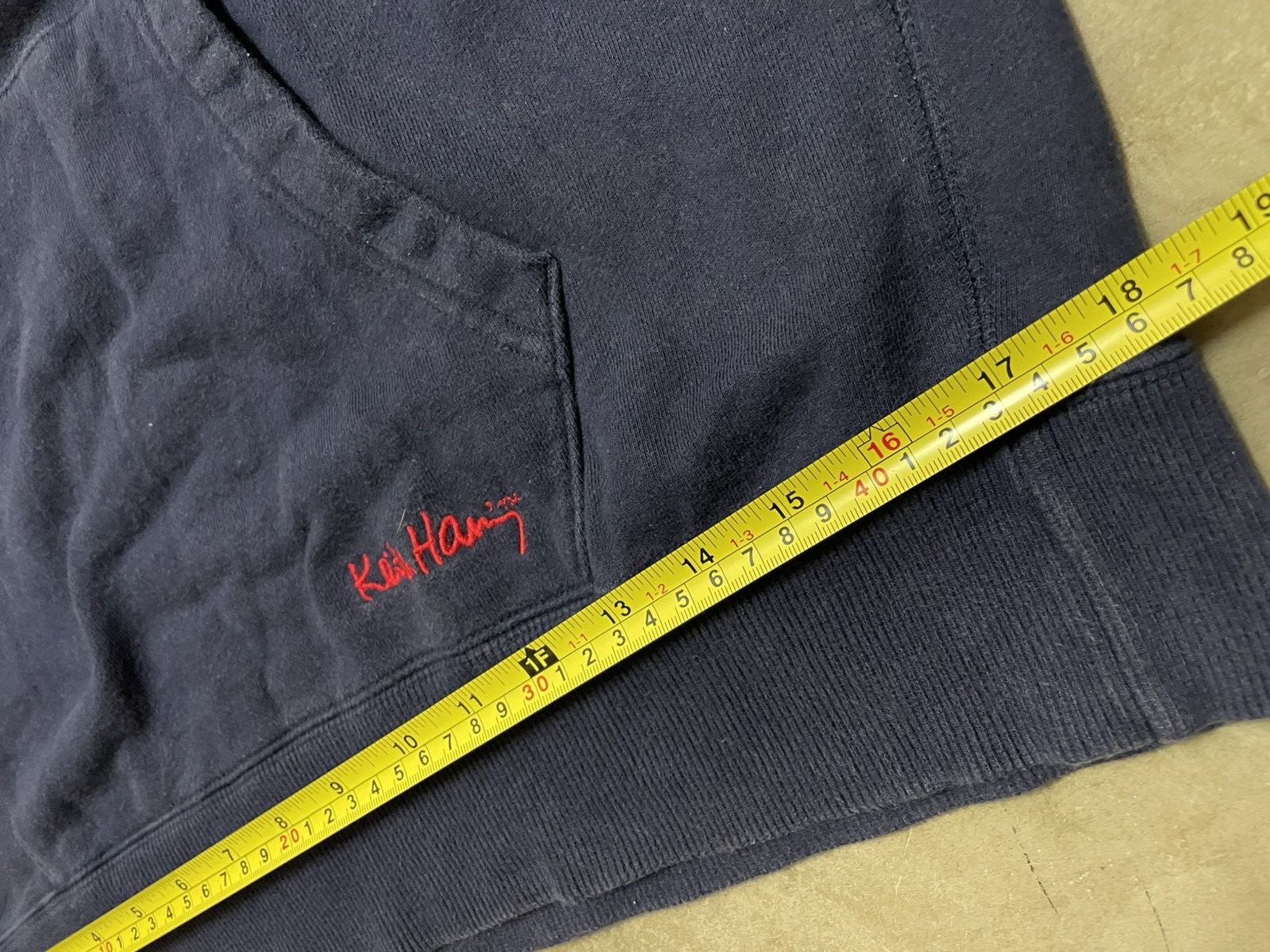 Keith Haring × Uniqlo Keith Haring x Uniqlo Hoodie Unisex Fashion Size M Size US M / EU 48-50 / 2 - 8 Thumbnail