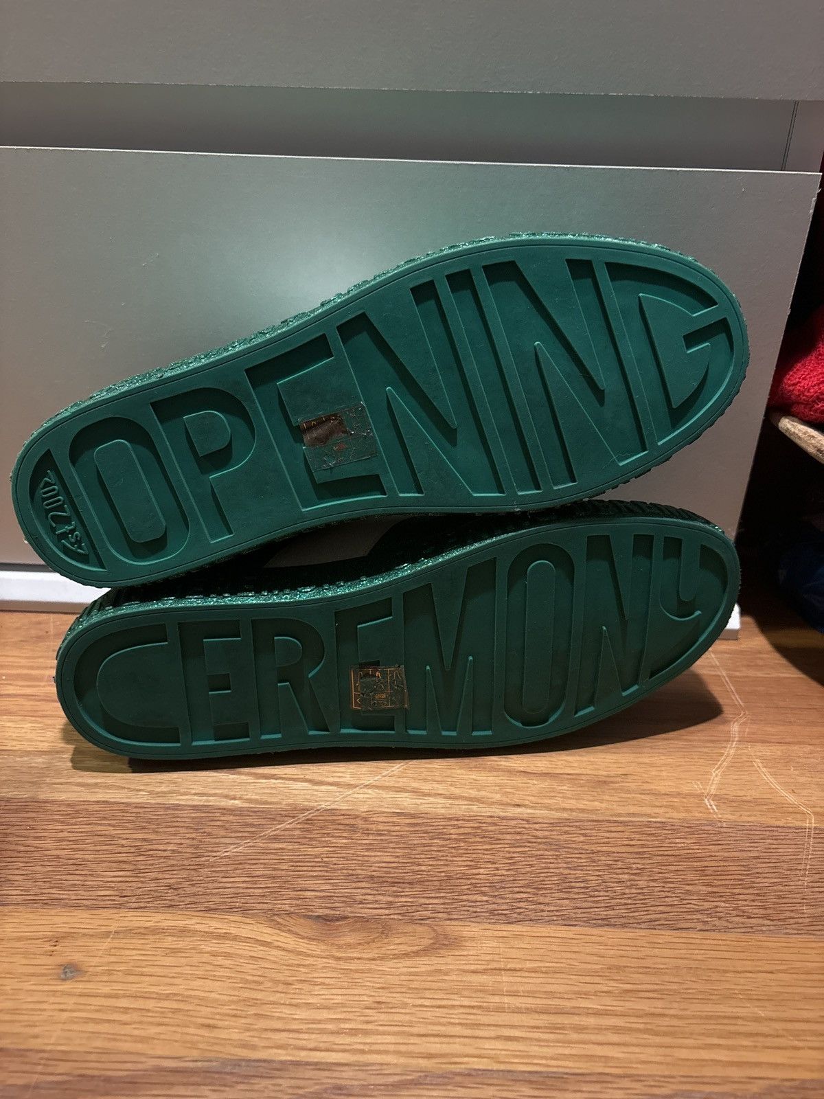 Opening Ceremony Opening ceremony glitter sneakers green white size 42 Size US 9 / EU 42 - 7 Thumbnail
