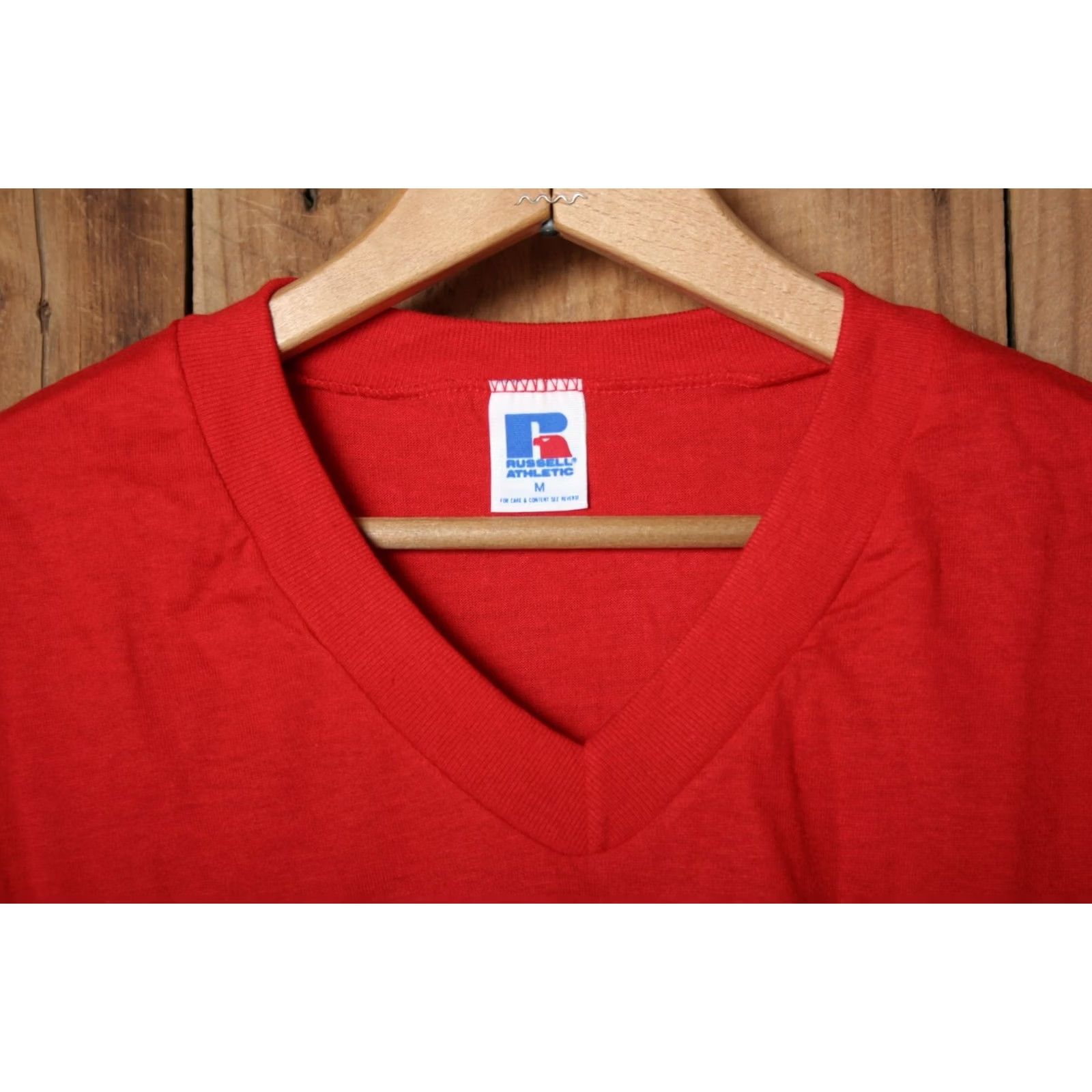 Russell Athletic VINTAGE Russell Athletic Red Single Stitch V-Neck Baseball T-Shirt Sz M Mens Size US M / EU 48-50 / 2 - 2 Thumbnail
