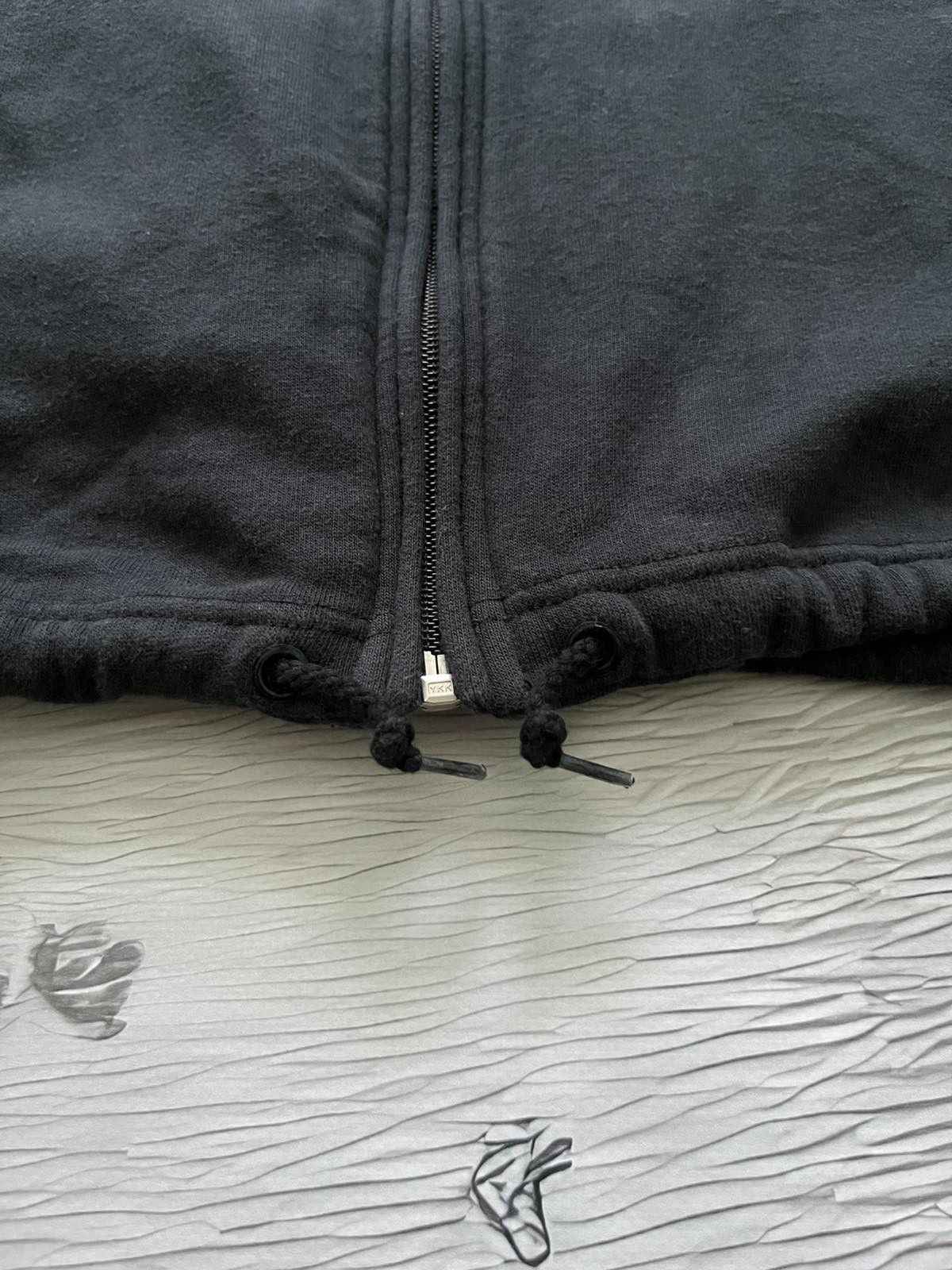 Nike Y2K Nike Vintage Zip Sweater Streetwear Black Size US S / EU 44-46 / 1 - 5 Thumbnail