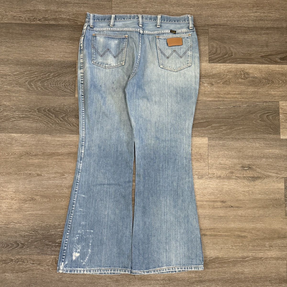 Vintage × Wrangler Vintage 1970s Wrangler Bellbottoms distressed & faded jeans Size US 34 / EU 50 - 1 Thumbnail