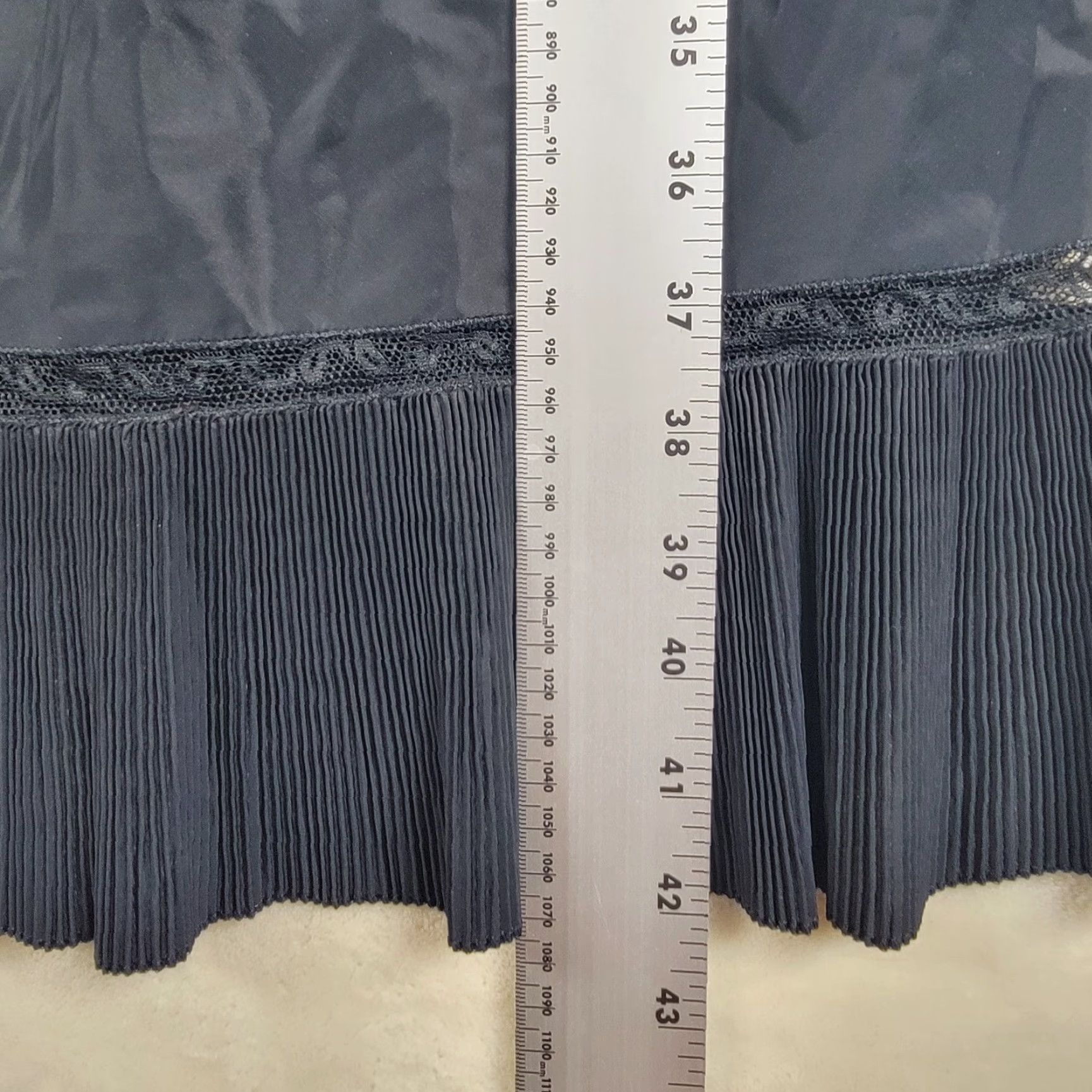 Vintage VINTAGE Barbizon Slip Dress Small Black Lace Nightgown 1960s Indie Club Wear Size XXL / US 16-18 / IT 52-54 - 5 Thumbnail