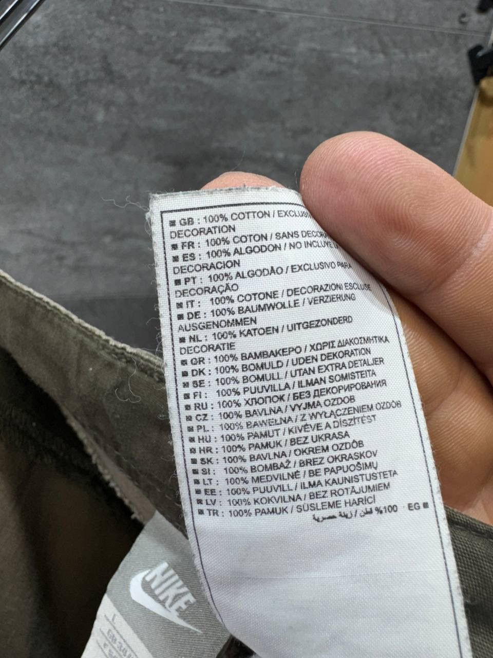 Other Vintage Nike Cargo Shorts Khaki Distressed Travis Style Y2K Size US 34 / EU 50 - 23 Thumbnail