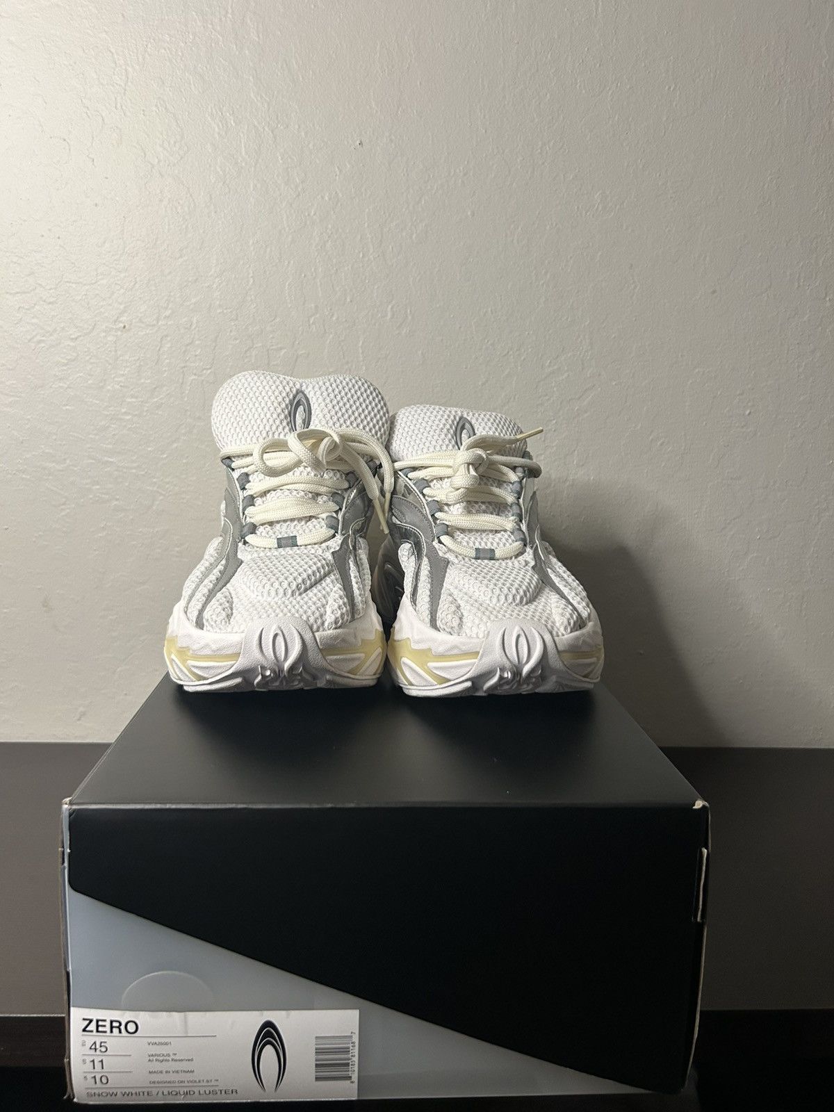Endless Endless Typer Various Zero Snow White Sneaker Size US 11 / EU 44 - 2 Thumbnail