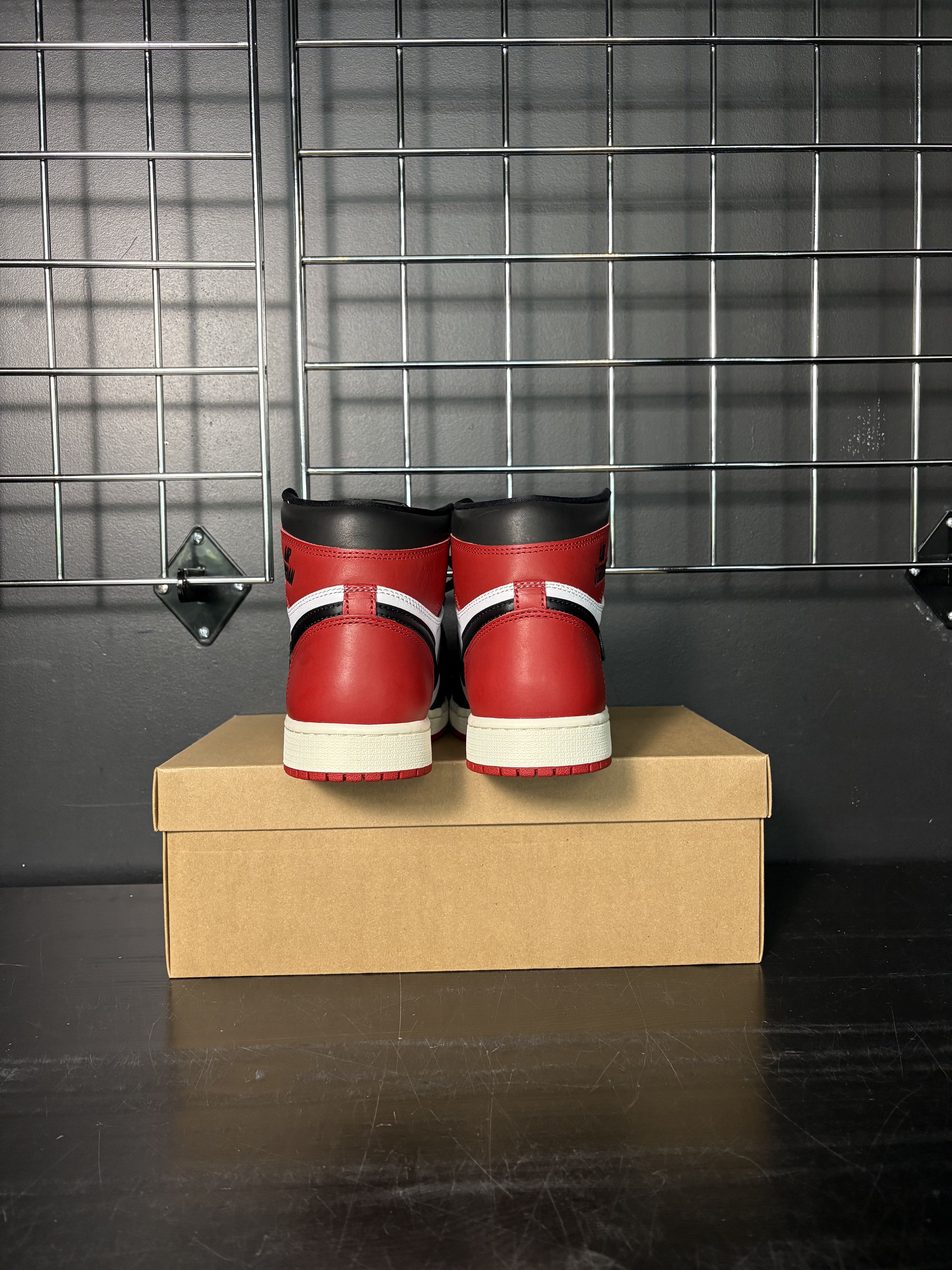 Jordan Brand Air Jordan 1 Retro High OG "Black Toe" Reimagined **PRE-OWNED** - Size 9 Size US 9 / EU 42 - 3 Thumbnail