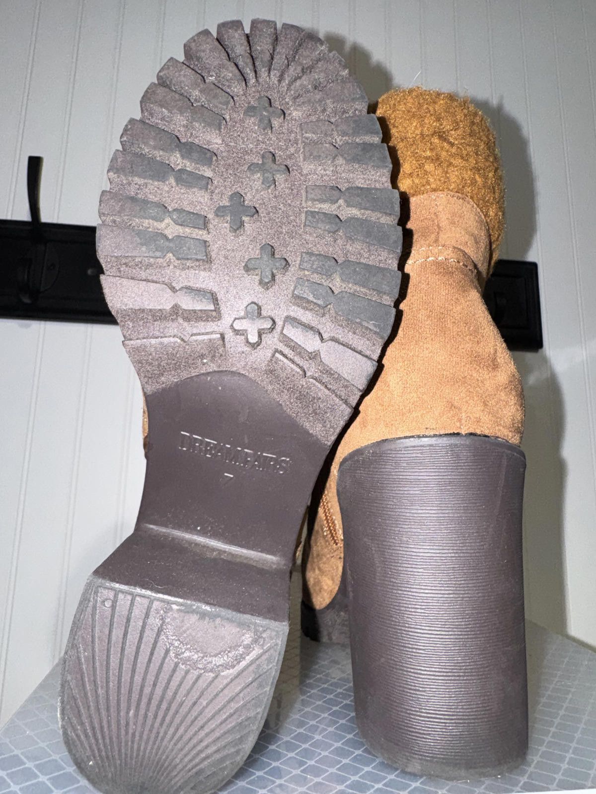 Other Dream Pairs Suede High Heel Ankle Boots with Faux Fur Collar Size US 7 / IT 37 - 5 Thumbnail