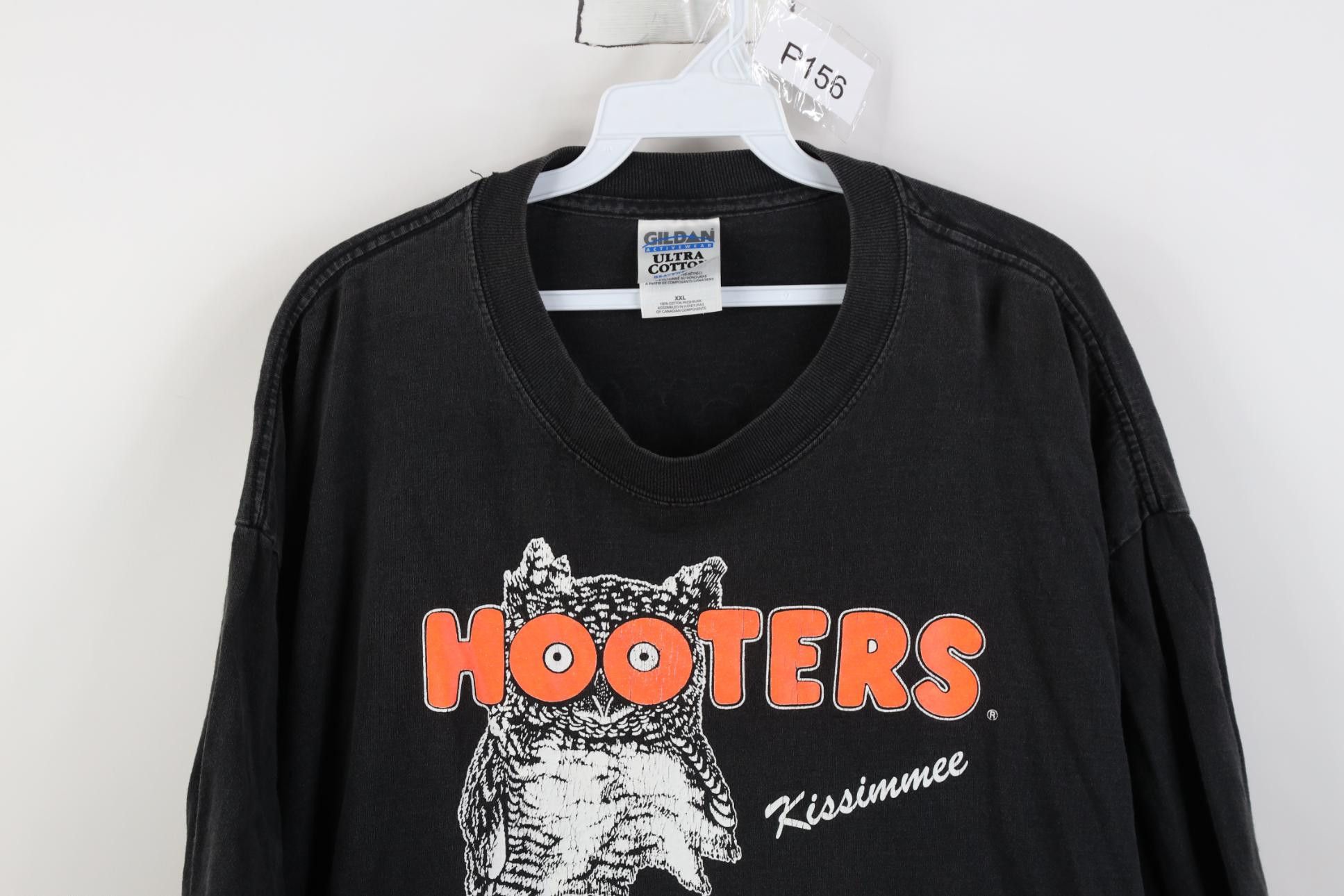 Vintage Vintage 90s Spell Out Hooters Orlando Florida T-Shirt Black Size US XXL / EU 58 / 5 - 2 Thumbnail