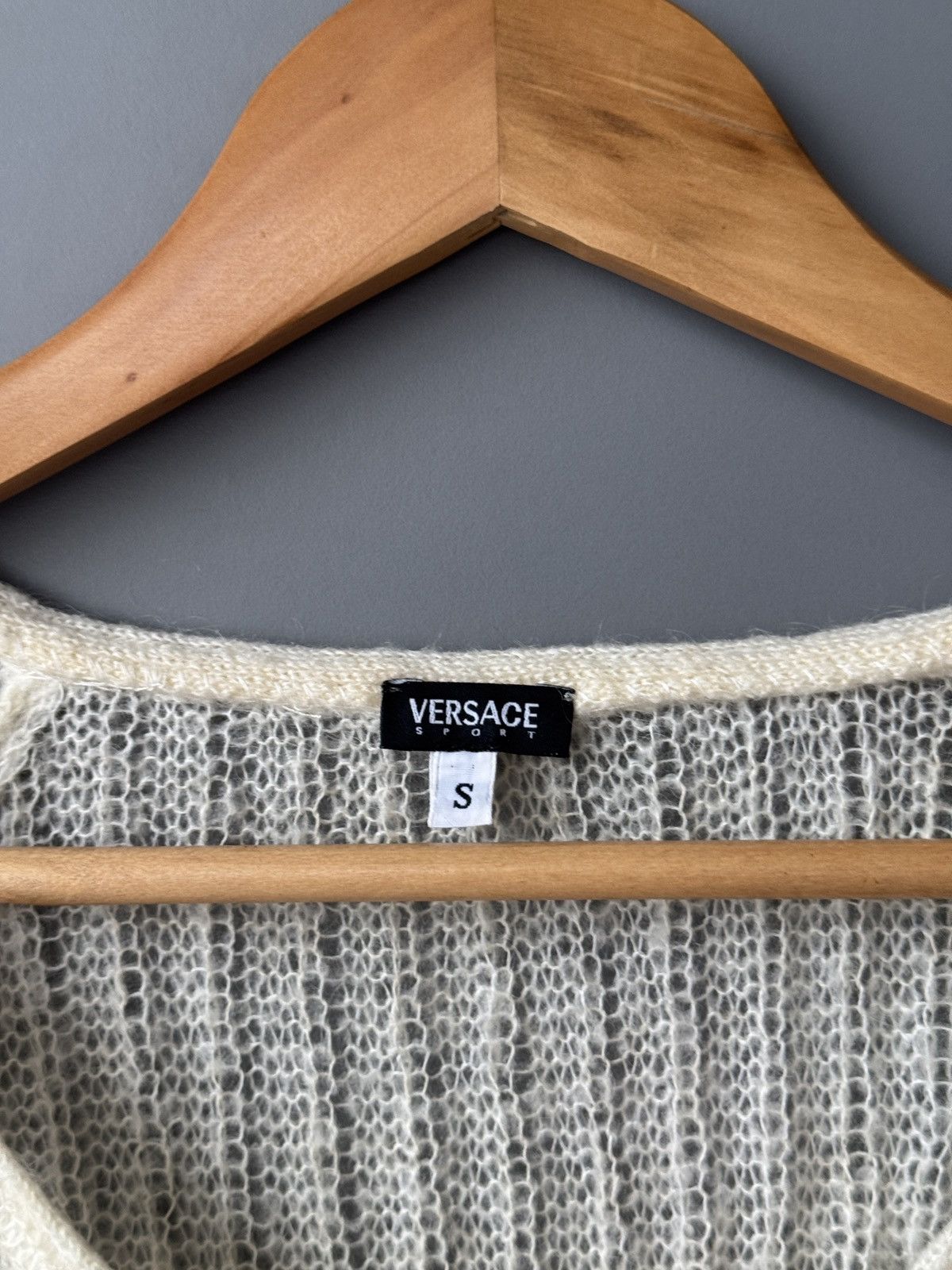 Versace Vintage Versace Sport Knit Logo V-Neck Beige Sweater Size S / US 4 / IT 40 - 3 Thumbnail