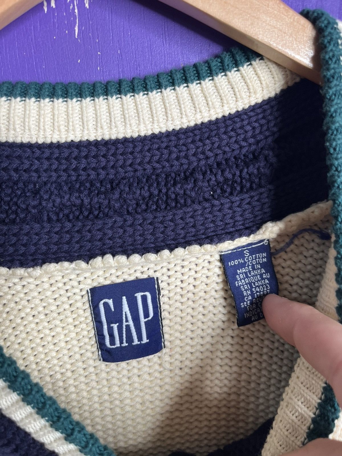 Gap × Vintage Vintage 90s GAP V-neck thick two tone sweater Size US M / EU 48-50 / 2 - 4 Thumbnail