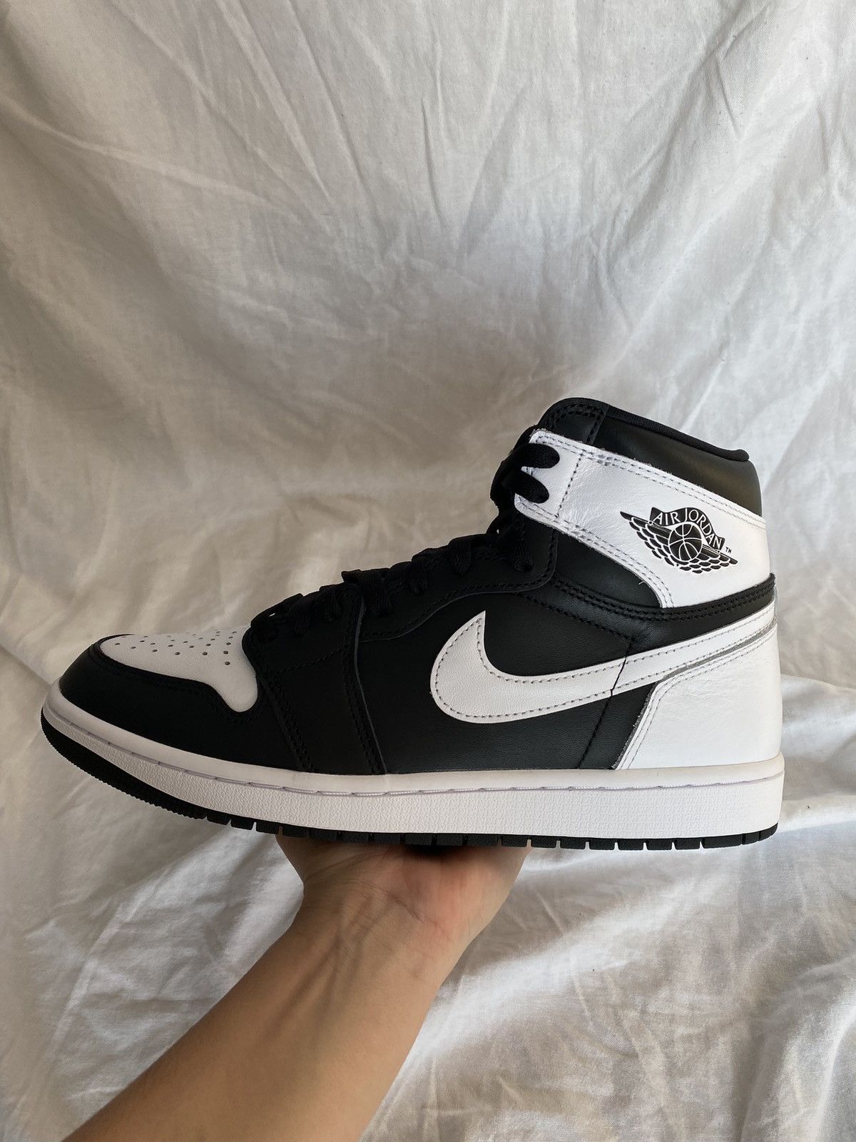 Jordan Brand Nike Air Jordan One Black and White Size US 10 / EU 43 - 5 Thumbnail