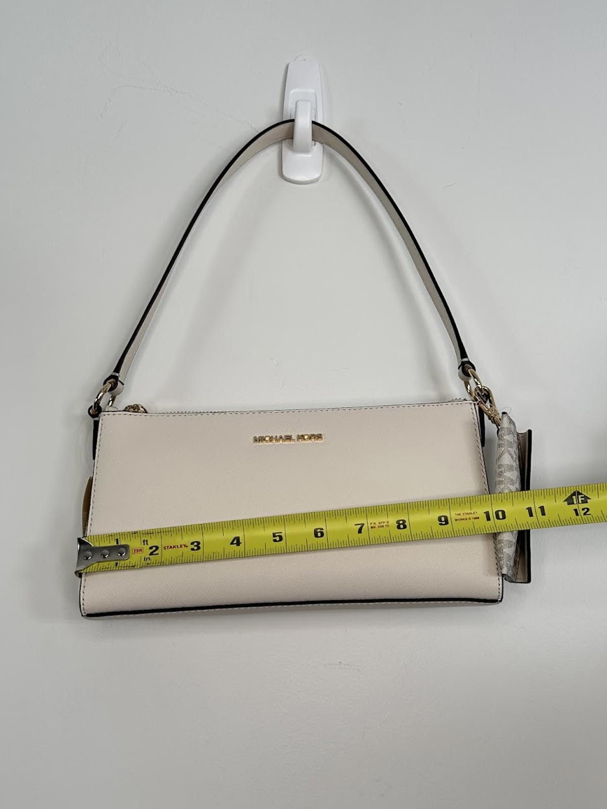Michael Kors NWT Michael Kors Vincent Medium Pouchette Size ONE SIZE - 6 Thumbnail