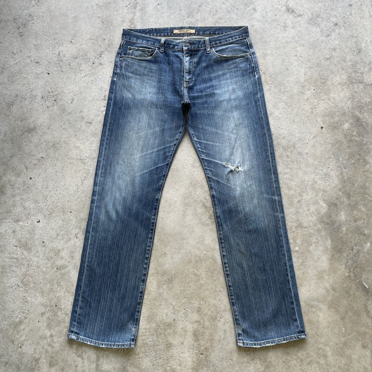Japanese Brand Vintage Japanese Faded Jeans Denim Pants Distressed W36 Size US 36 / EU 52 - 1 Thumbnail