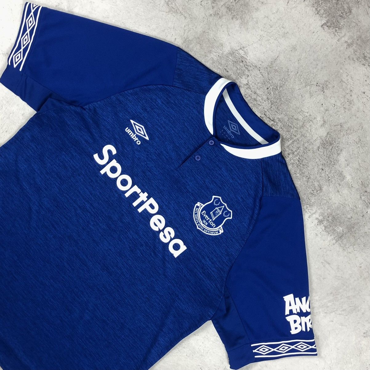 Umbro Everton 2018-2019 Umbro Angry Birds Home Soccer Jersey Size US XL / EU 56 / 4 - 8 Thumbnail