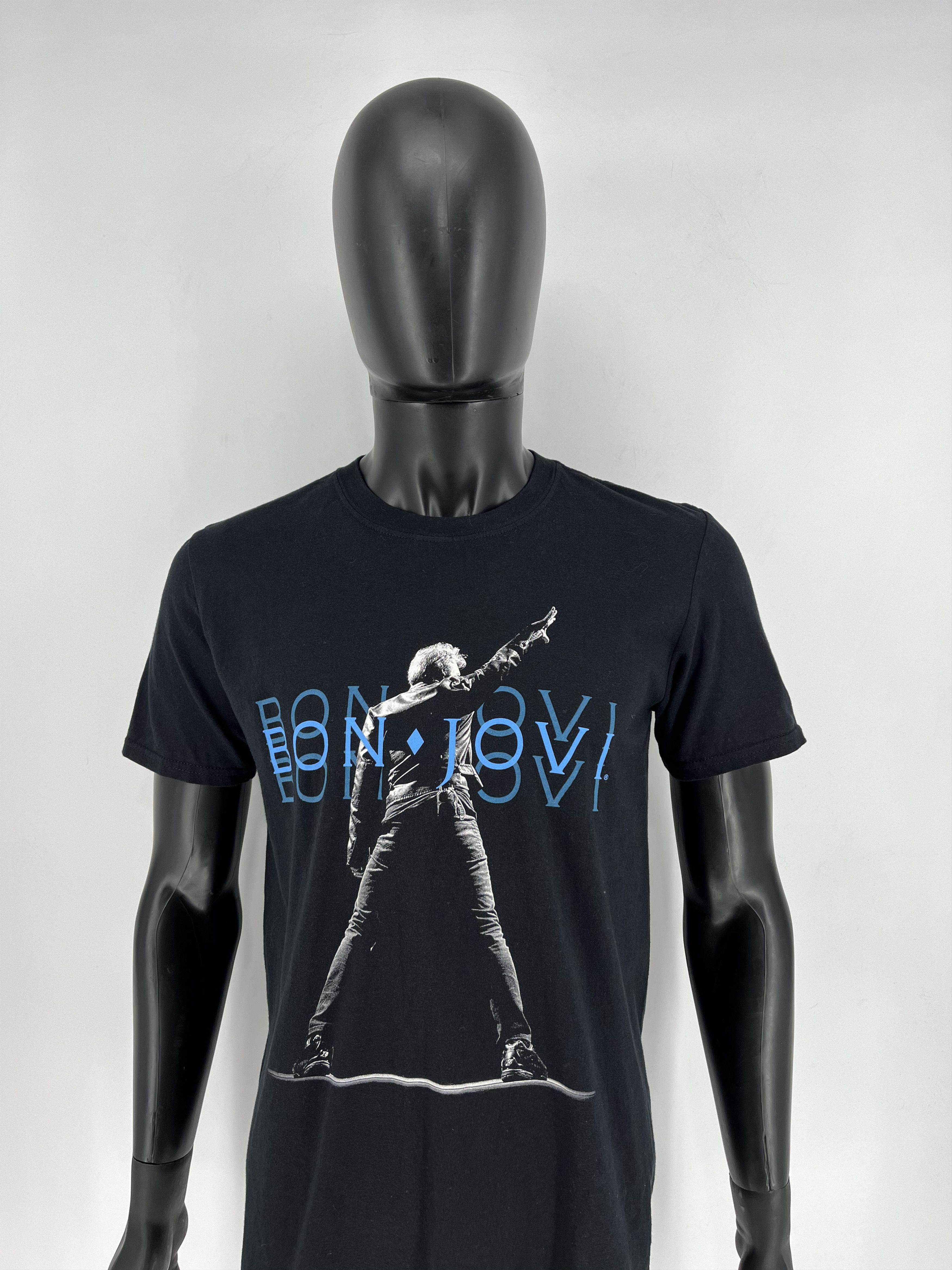 Band Tees Vintage Y2K Bon Jovi These Days Band Rock Tour Tshirt Style Size US M / EU 48-50 / 2 - 1 Thumbnail