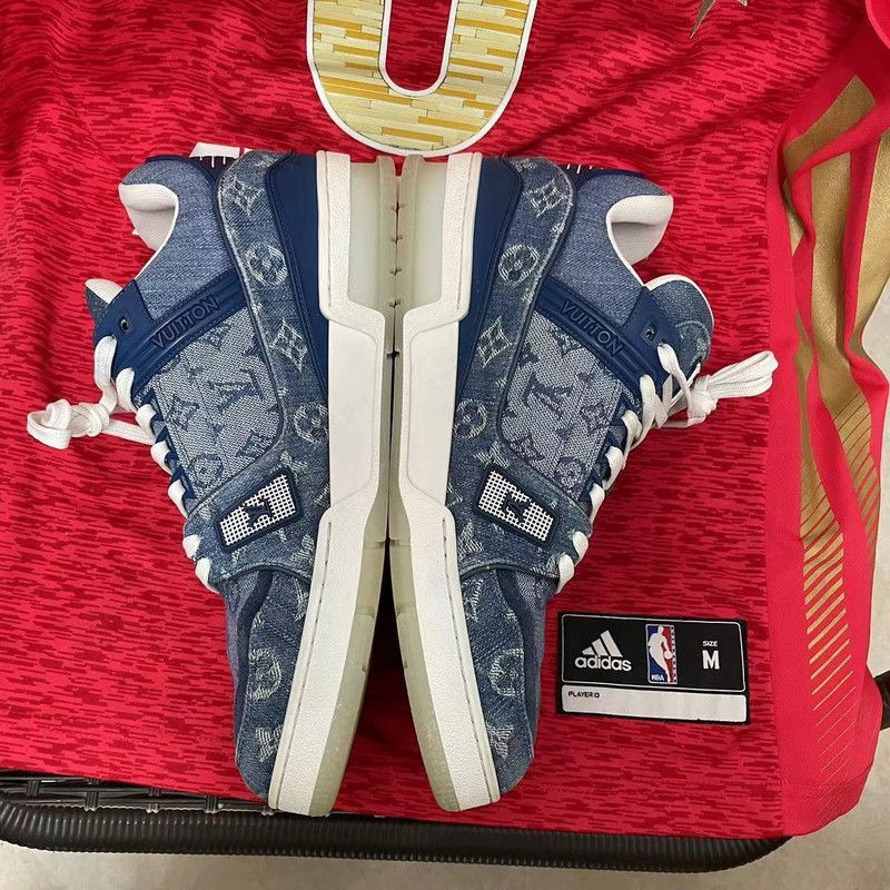 Louis Vuitton Louis Vuitton Blue Denim Low-Top Sneakers - Size US 10 / EU 43 - 6 Thumbnail
