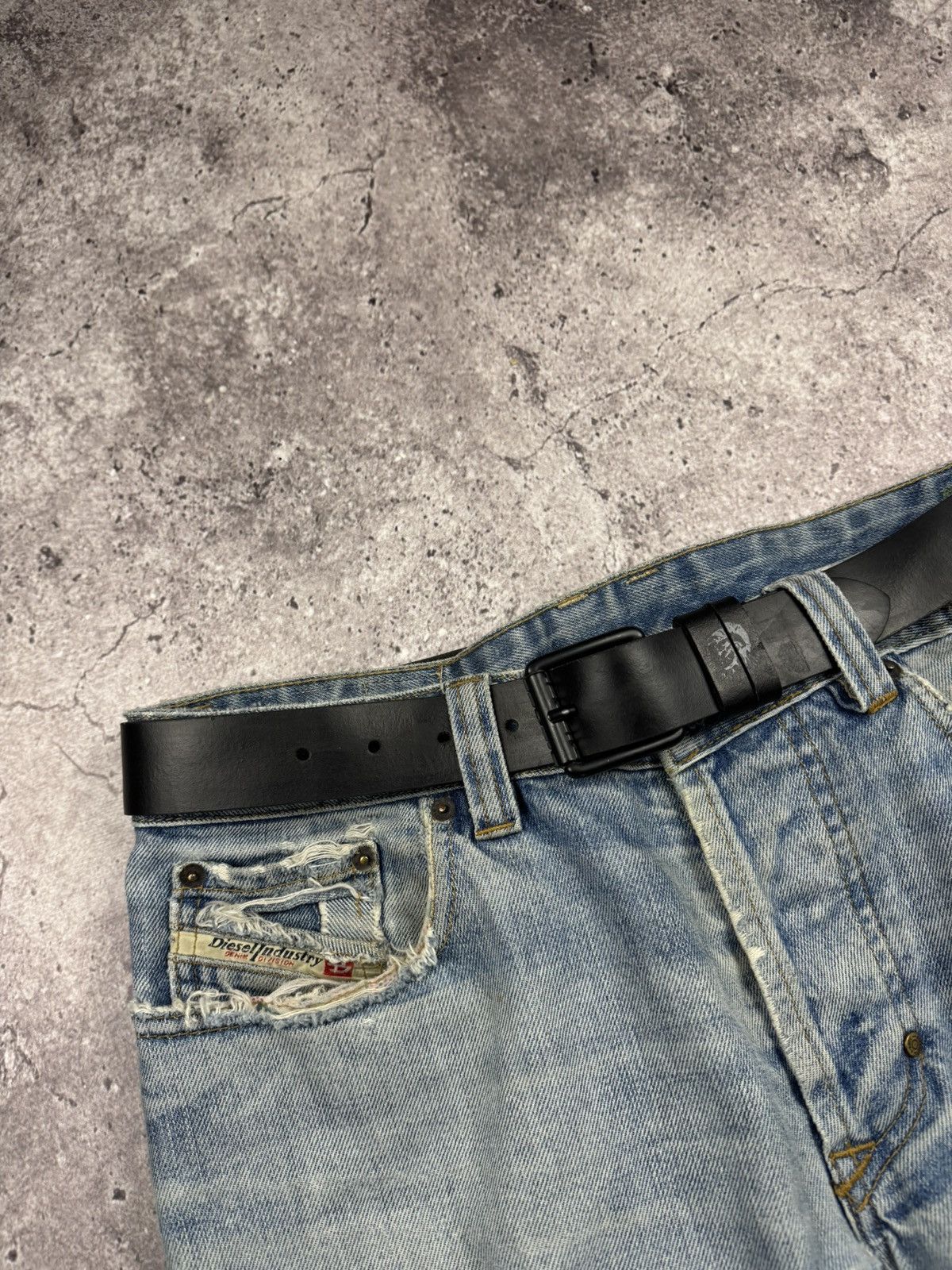 Diesel 🔥Vintage Diesel Punk Rock Gothic Skinny Leather Y2K Belt Size 30 - 2 Thumbnail