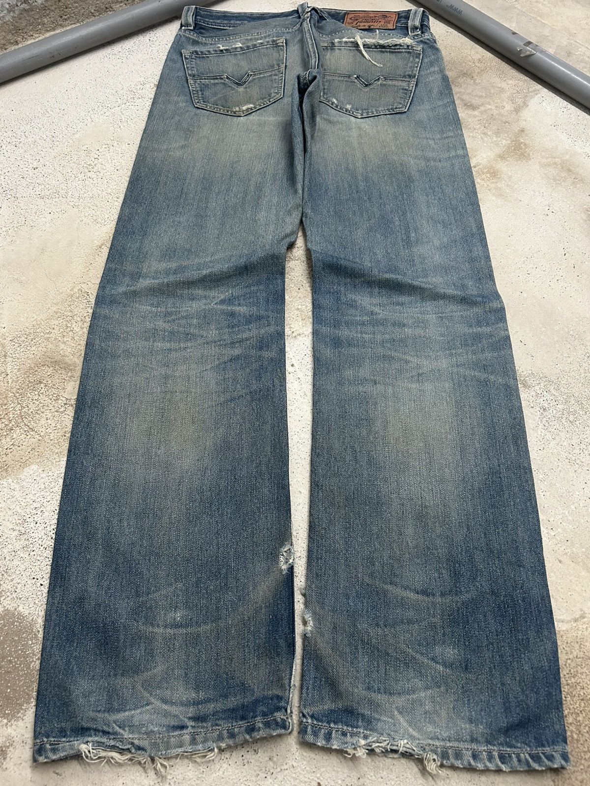 Diesel Men Diesel Industry Larkee Jean Selvedge Distressed Wash e' Size US 30 / EU 46 - 10 Thumbnail