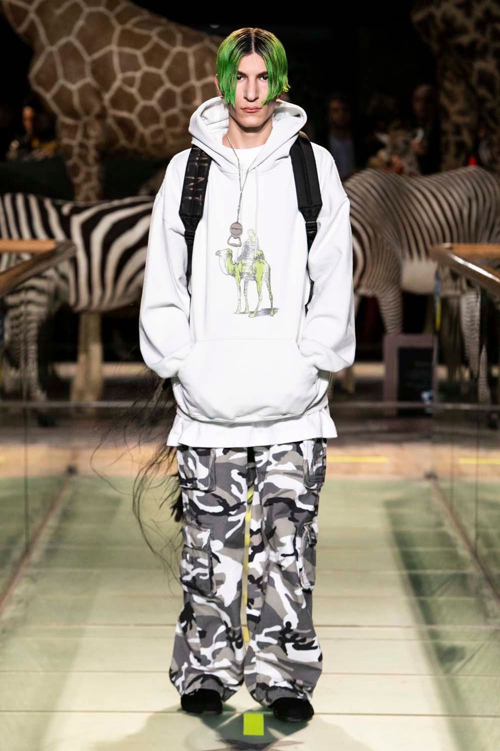 Vetements AW/20 Silk Road Hoodie 🐪