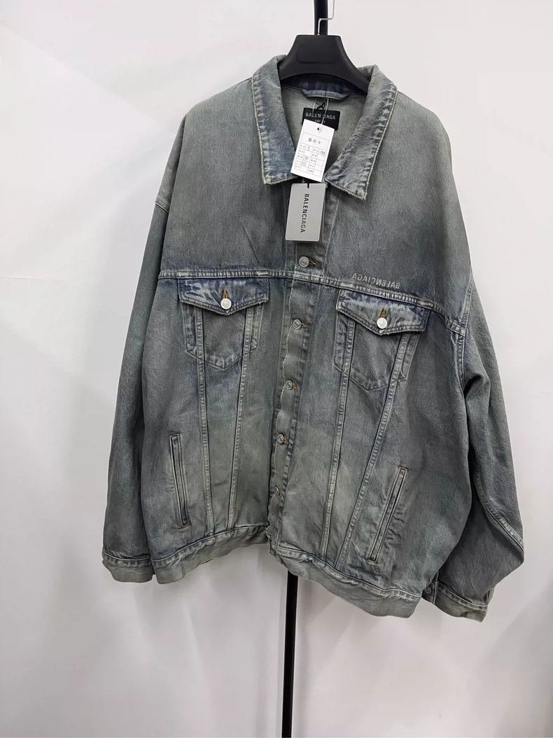 Balenciaga Balenciaga SS22 Denim Jacket with Logo - dmc Size US M / EU 48-50 / 2 - 1 Thumbnail