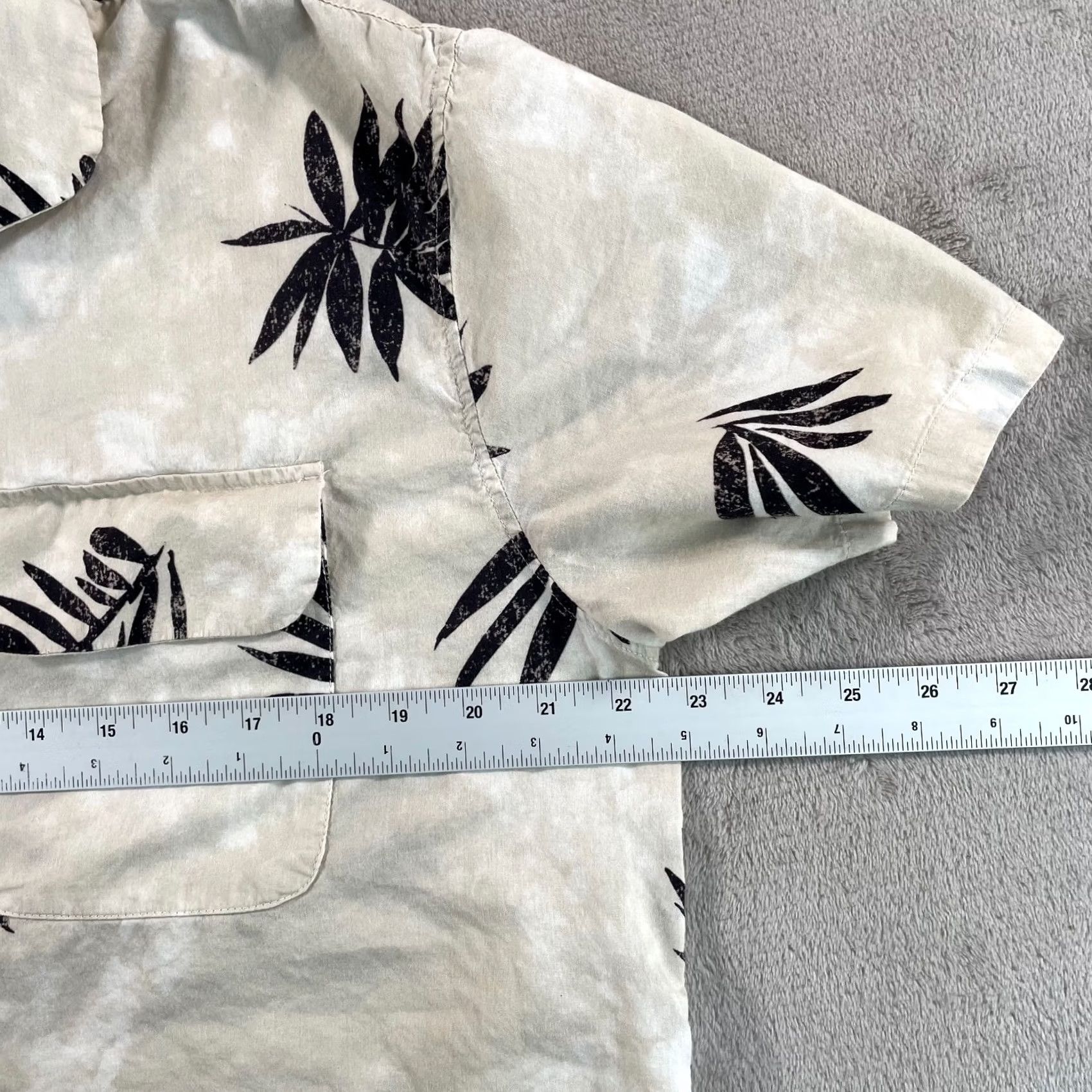 Abercrombie & Fitch Abercrombie & Fitch Camp Shirt Men M Beige Floral Viscose Blend Relaxed SS Shirt Size US M / EU 48-50 / 2 - 4 Thumbnail