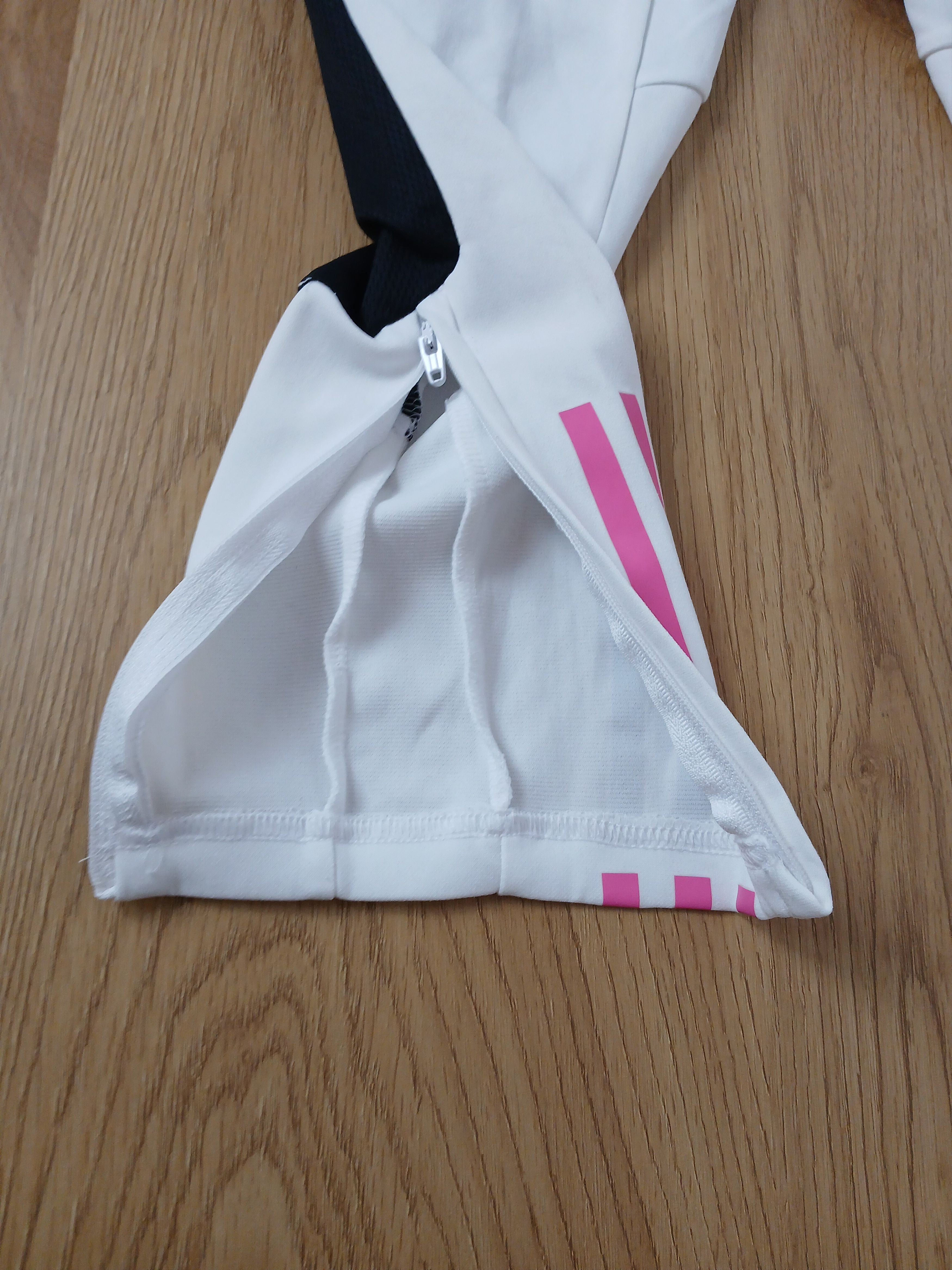 Adidas KIDS Juventus Training Football Tracksuit Size US XS / EU 42 / 0 - 15 Thumbnail