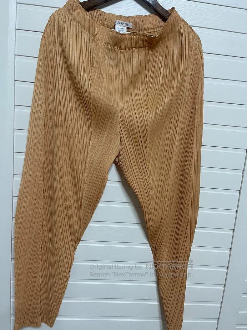 Issey Miyake Issey Miyake Yellow Statement Pants Size 26" / US 2 / IT 38 - 1 Thumbnail