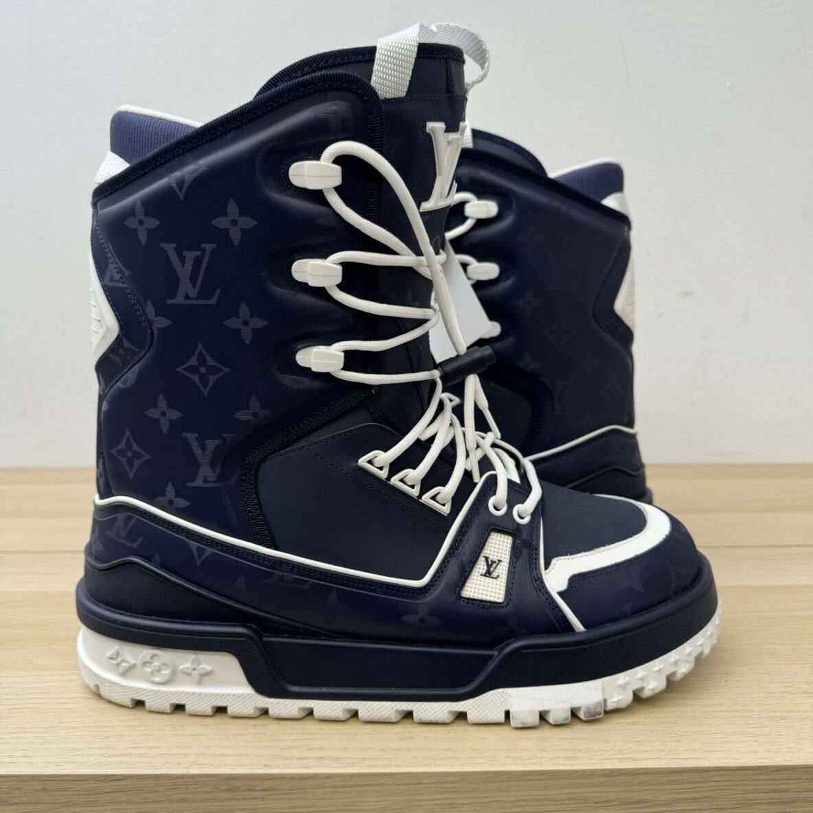 Louis Vuitton Louis Vuitton Snow Trainer Boots Size US 8.5 / EU 41-42 - 3 Thumbnail