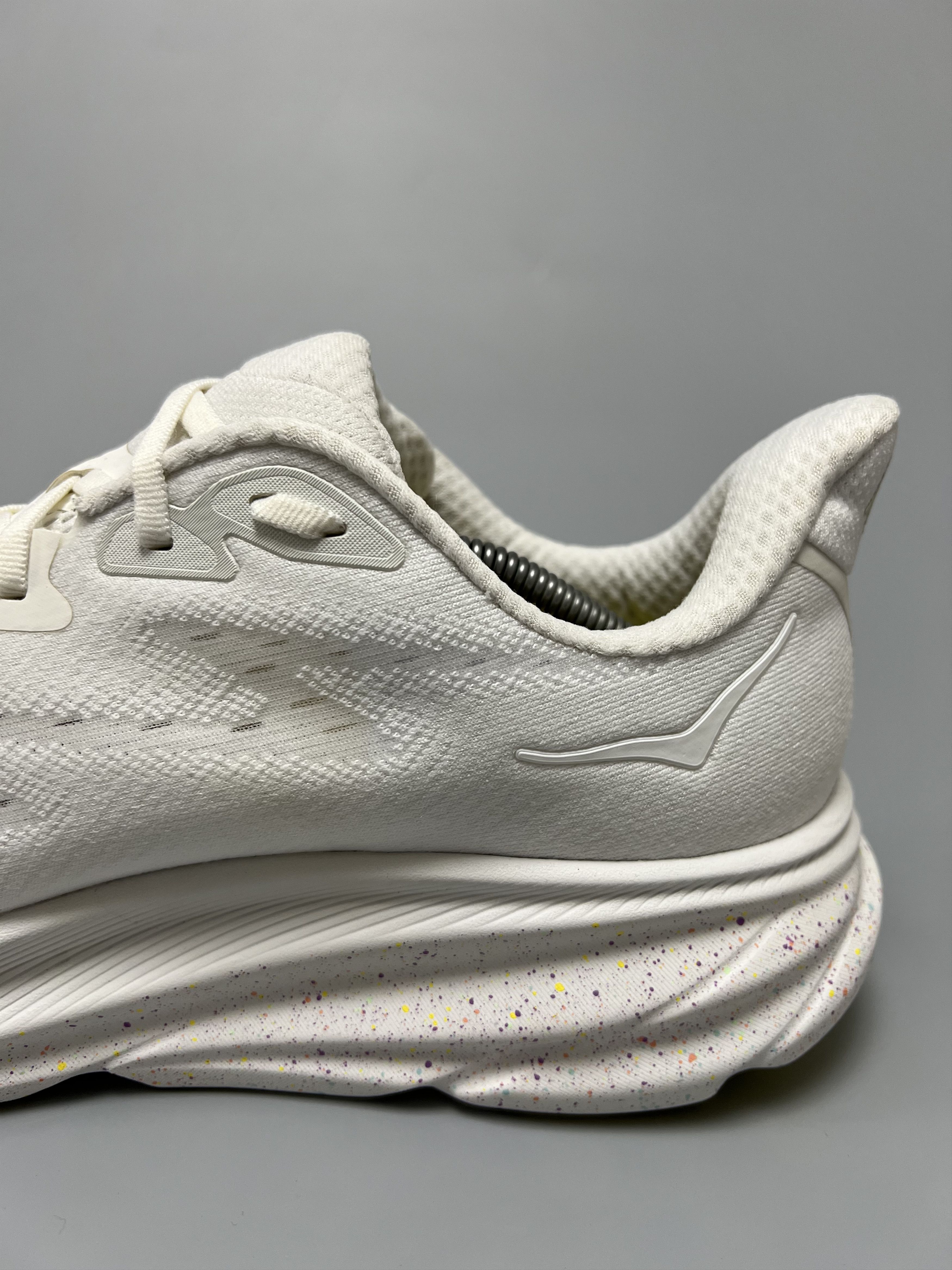 Hoka 10.5EE Hoka One One Clifton 9 Wide Running Shoes Walking Gym Size US 10.5 / EU 43-44 - 11 Thumbnail