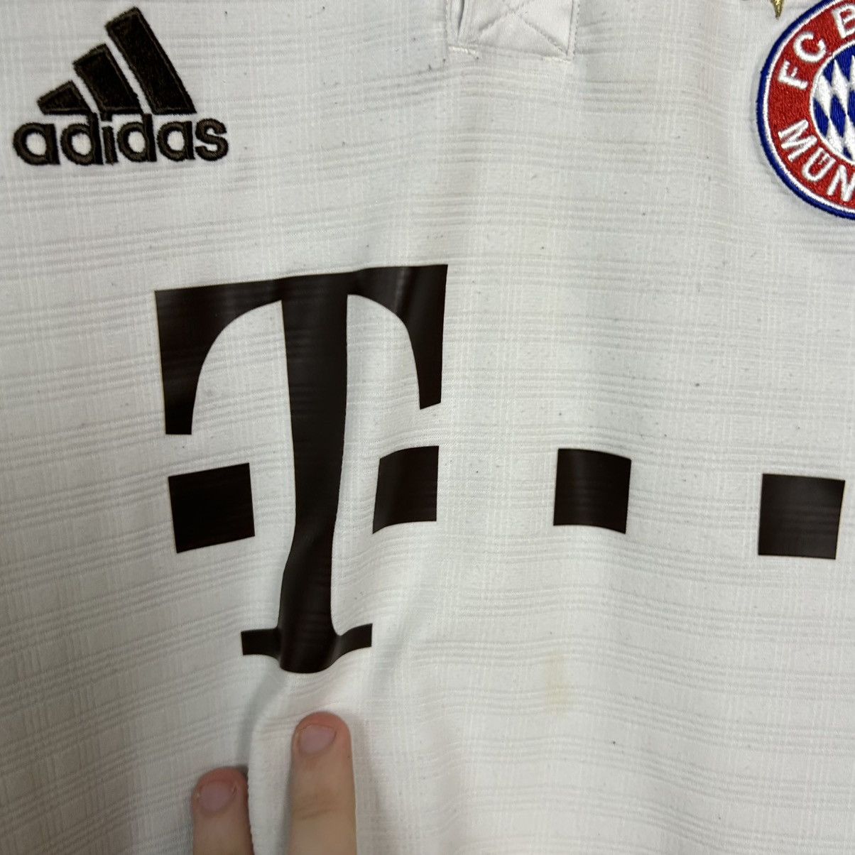 Adidas Vintage Adidas FC Bayern Munchen 2013 Home soccer jersey Size US L / EU 52-54 / 3 - 5 Thumbnail